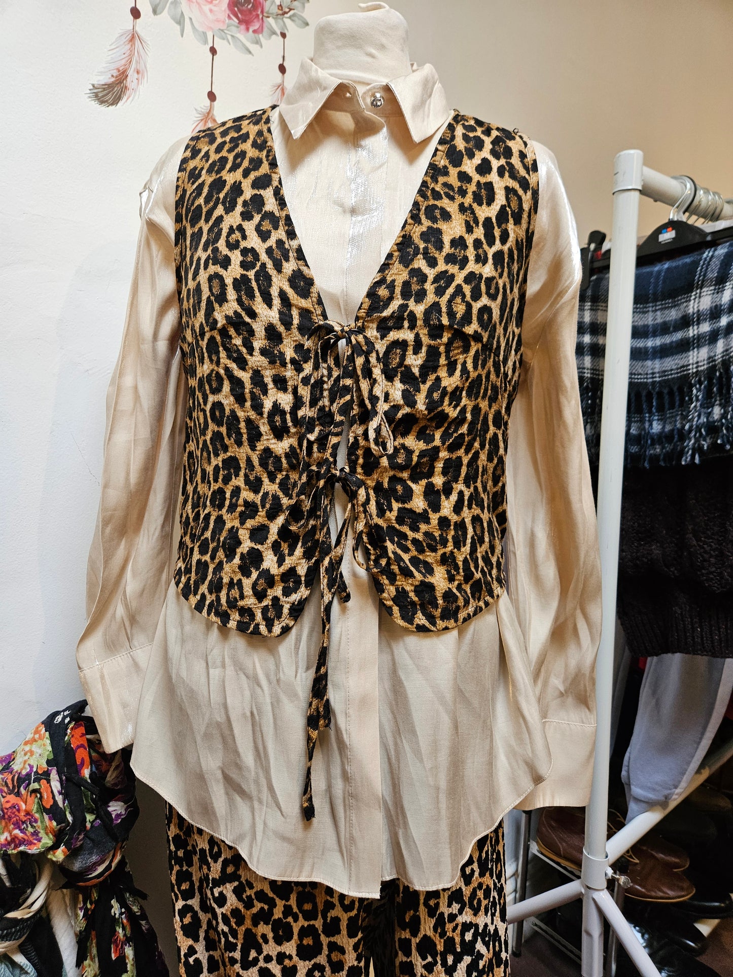 Shein, leopard print vest, size M