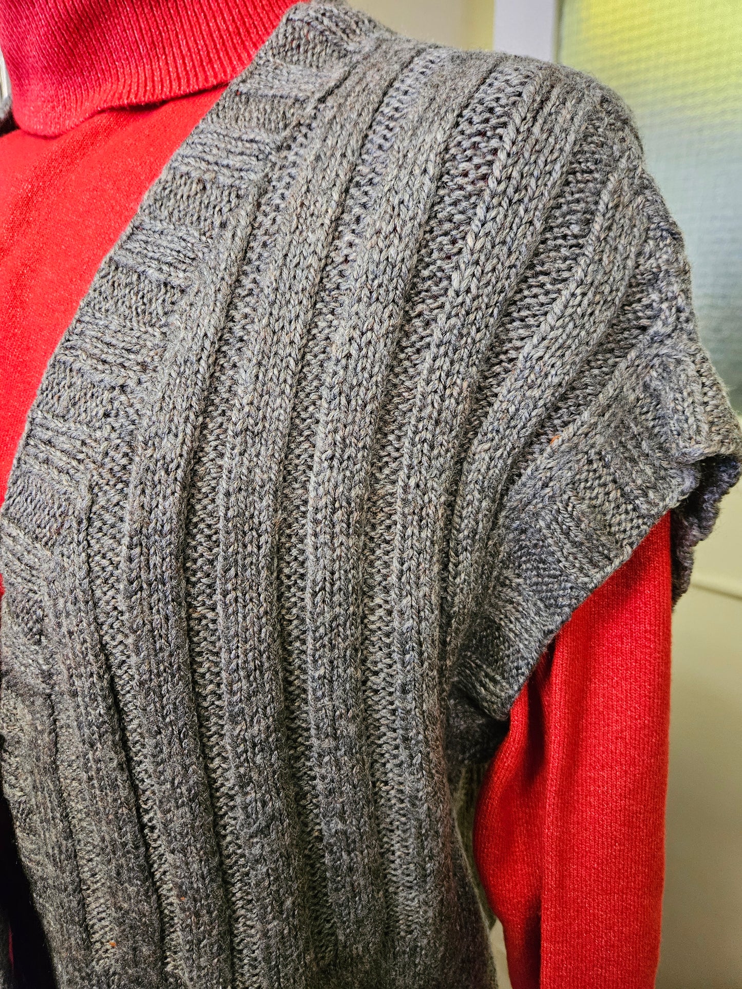 Grey, knitted vest, size S/M