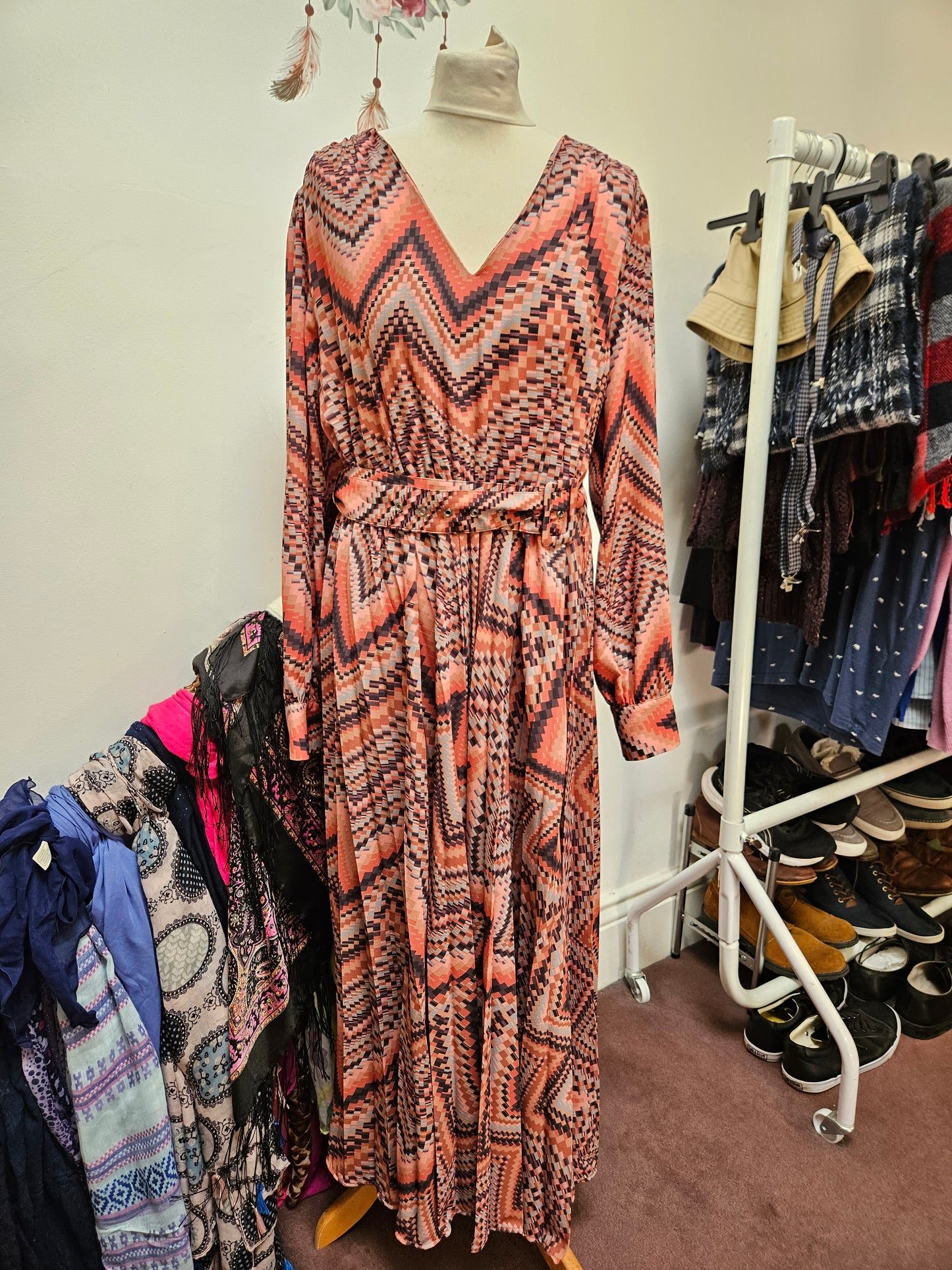 Gallery, patterned maci dress, size 18
