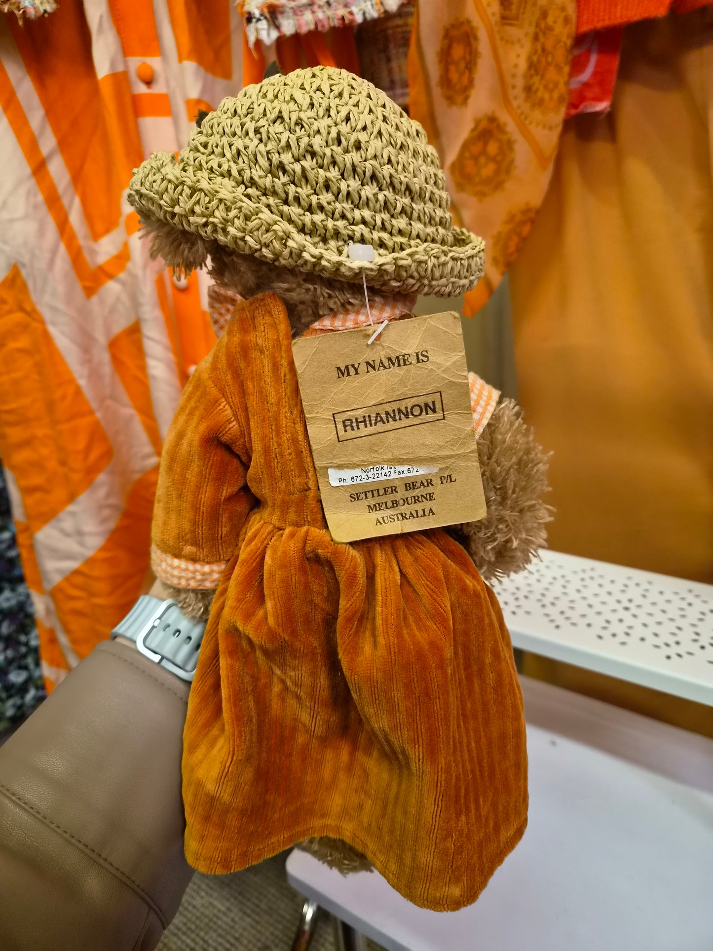 Settler bears, collectible vintage-style plush teddy bear styled in an autumn theme