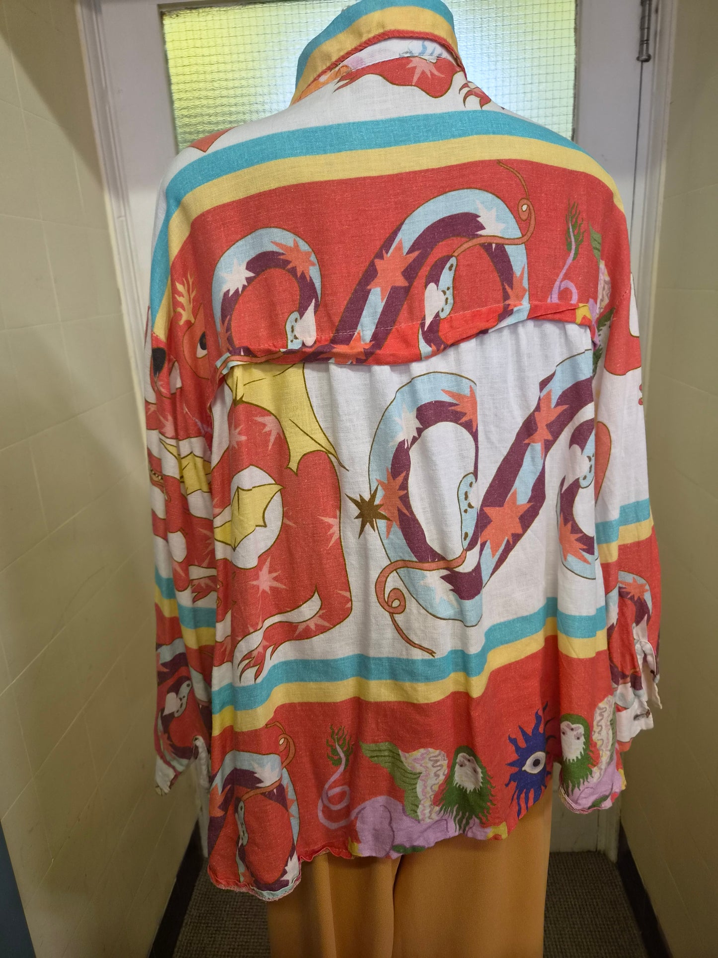 Unusual print  linen/viscose shirt, ons size (fits S-L best)