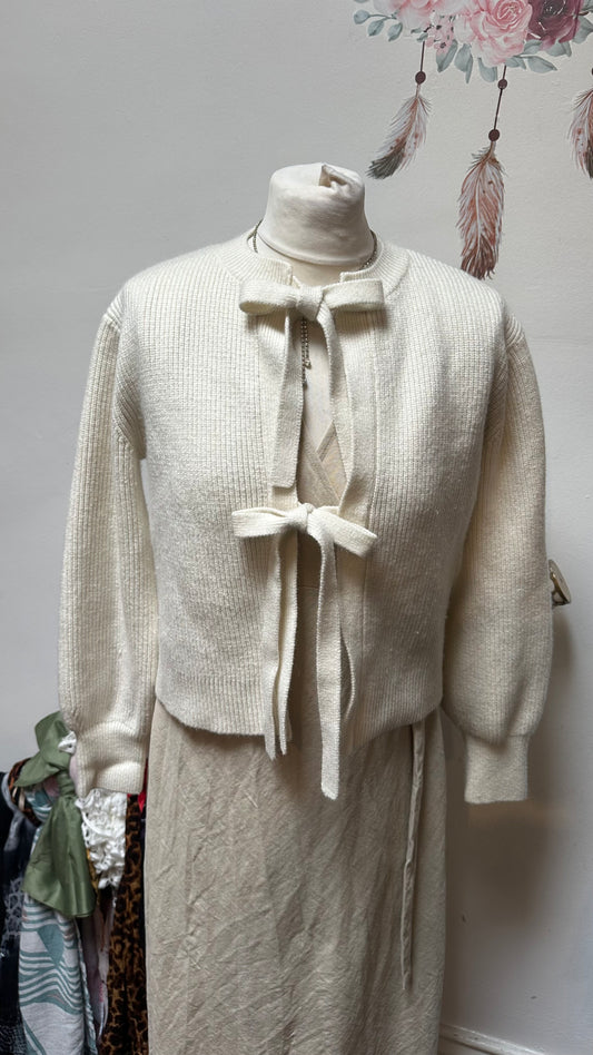 Gallery Off White Tie Cardigan Size M