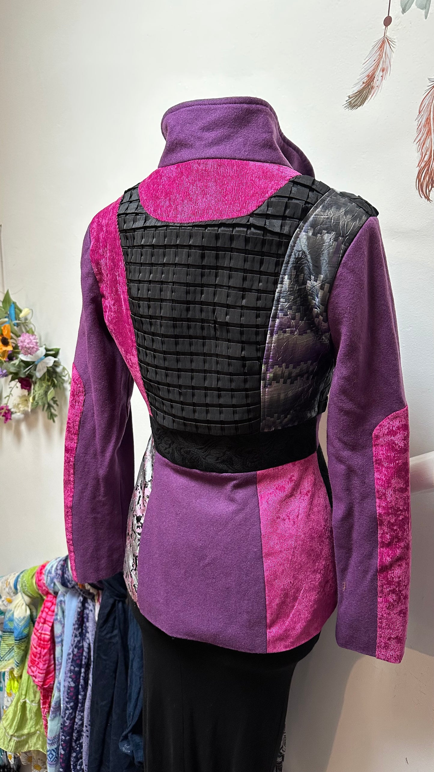 Stunning Blazer Size S