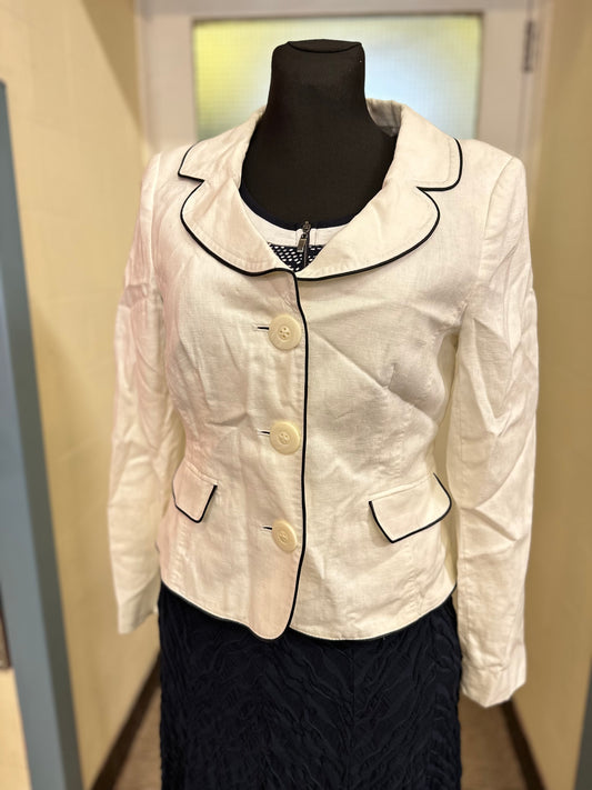 F&F Linen Blazer with Navy Trim & Shoulder Pads Size 10
