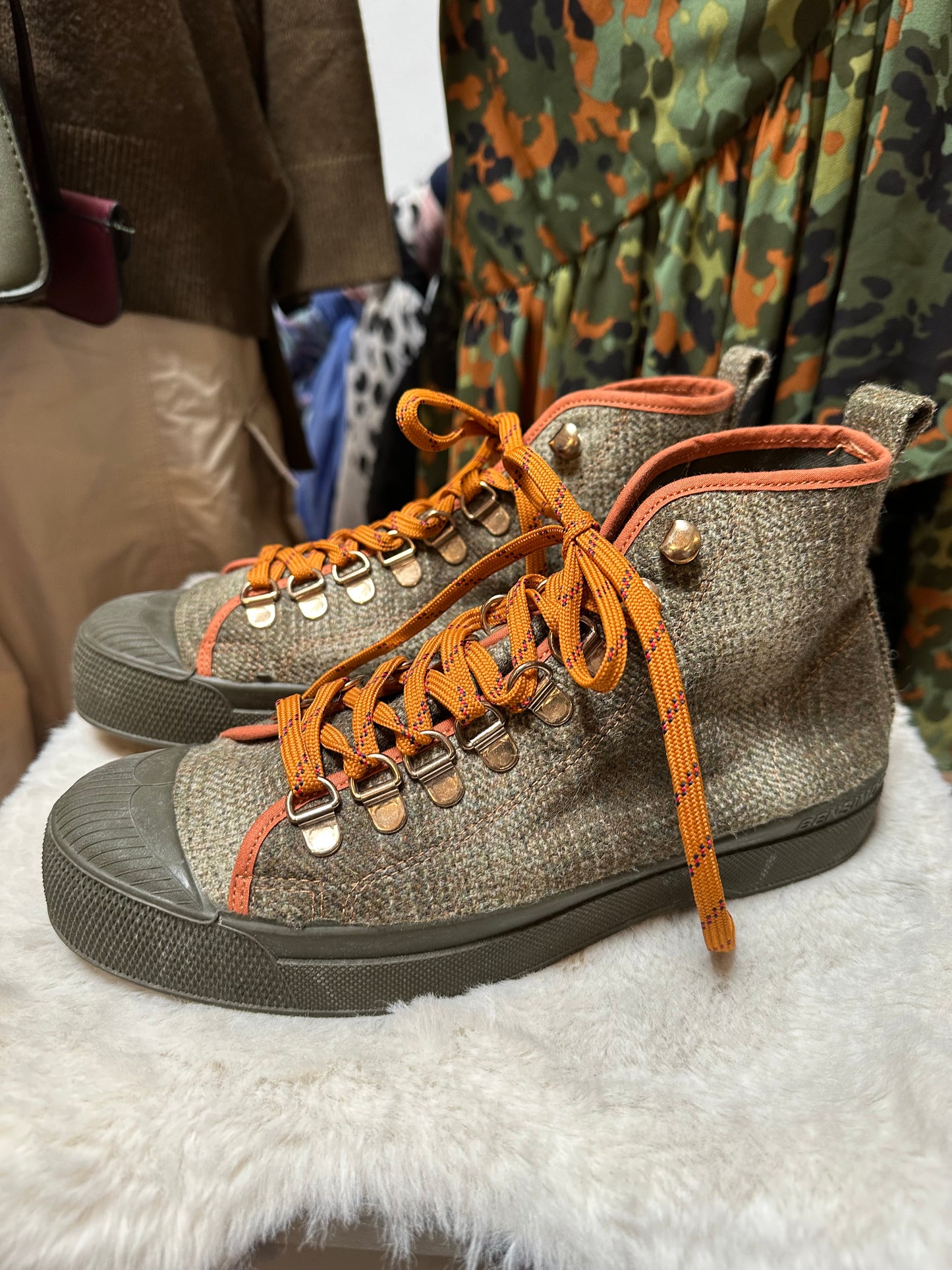 Designer Ben Simon Wool High Tops Size 5 RRP €95