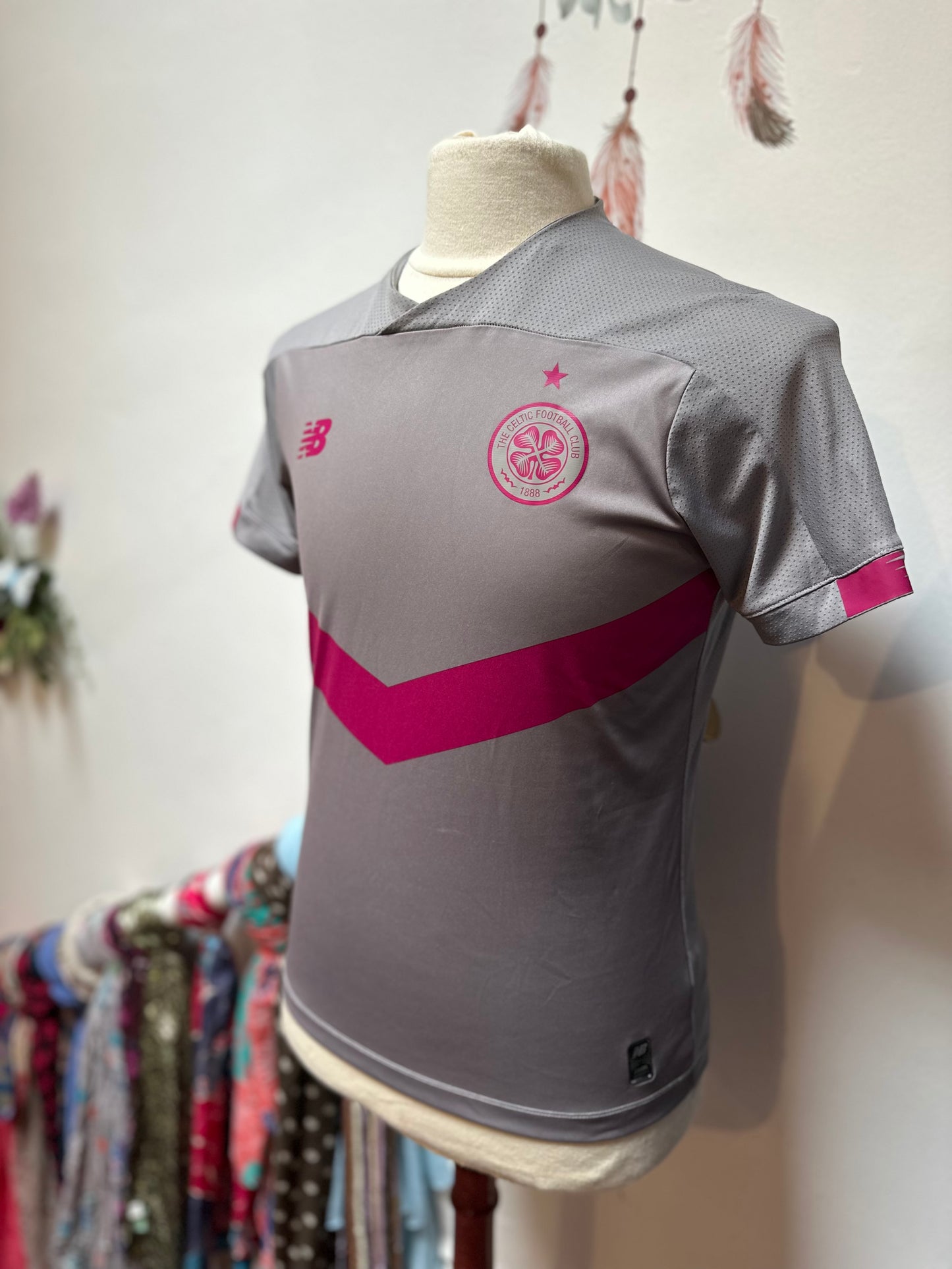 Celtic Football Club Top Age 13-14 or Size XS/S