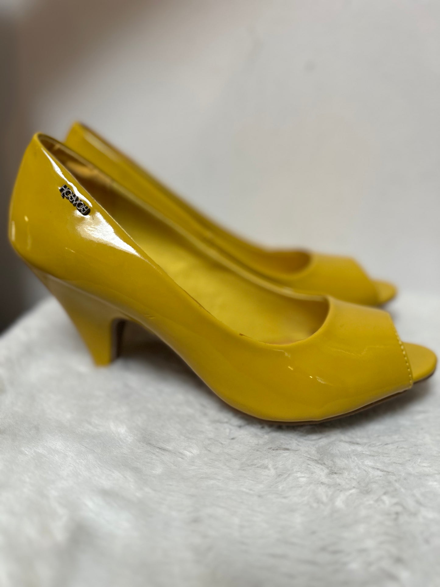 Xti Yellow Retro Heels Size 6