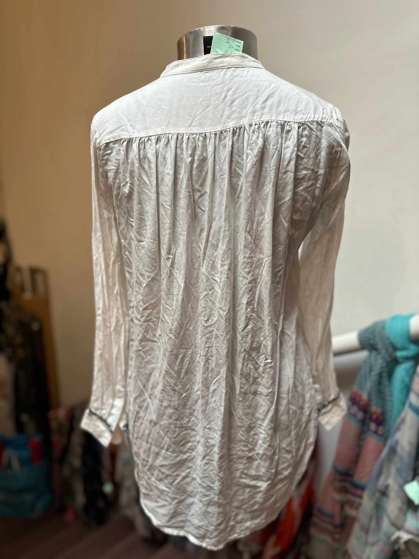 H&M Embroidered Blouse Size XS