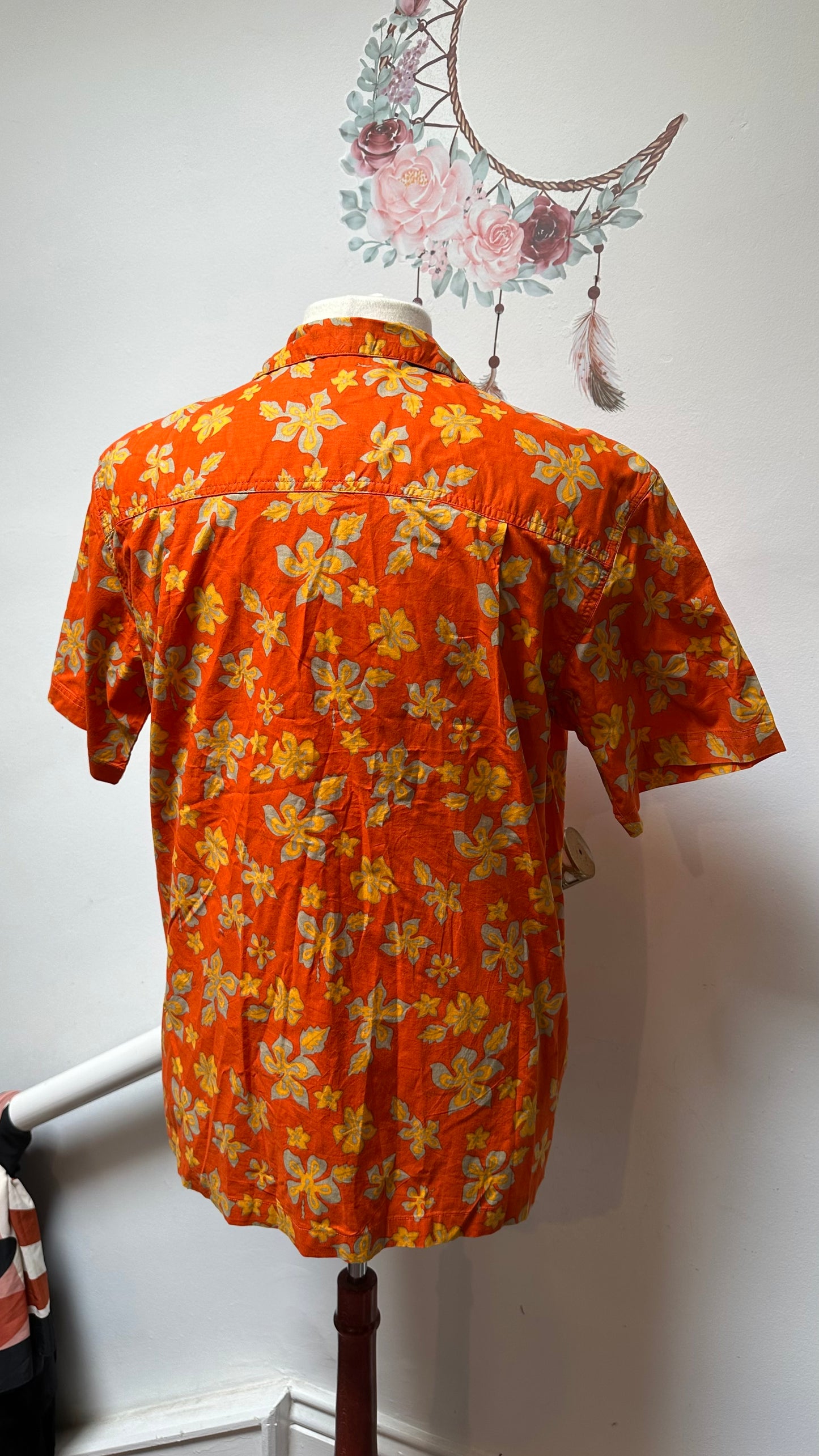 Orange Fliral Hawaii Shirt Size L 100% Cotton