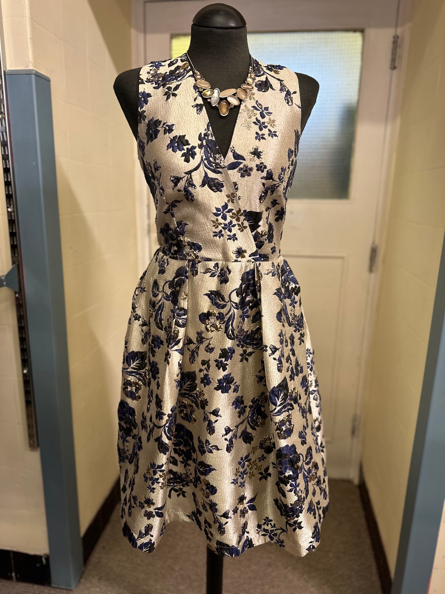 Designer Closet Sparkle Dress with Pockets Size 8