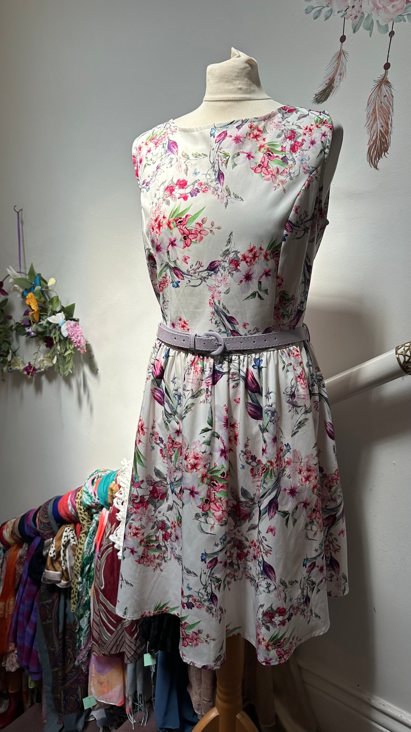 Lindy Bop Lavender Floral Dress Size 16