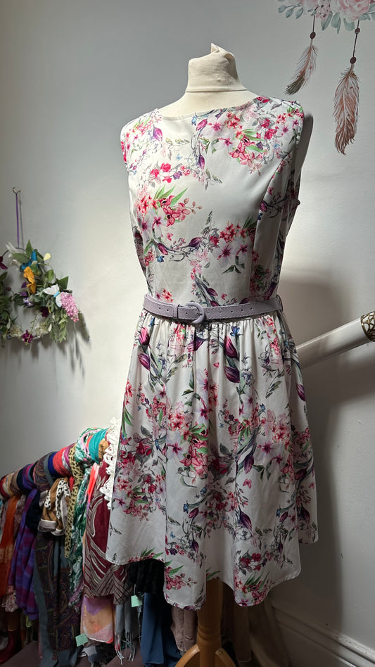Lindy Bop Lavender Floral Dress Size 16