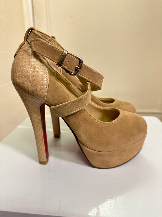 Nude Platforms, Size 2