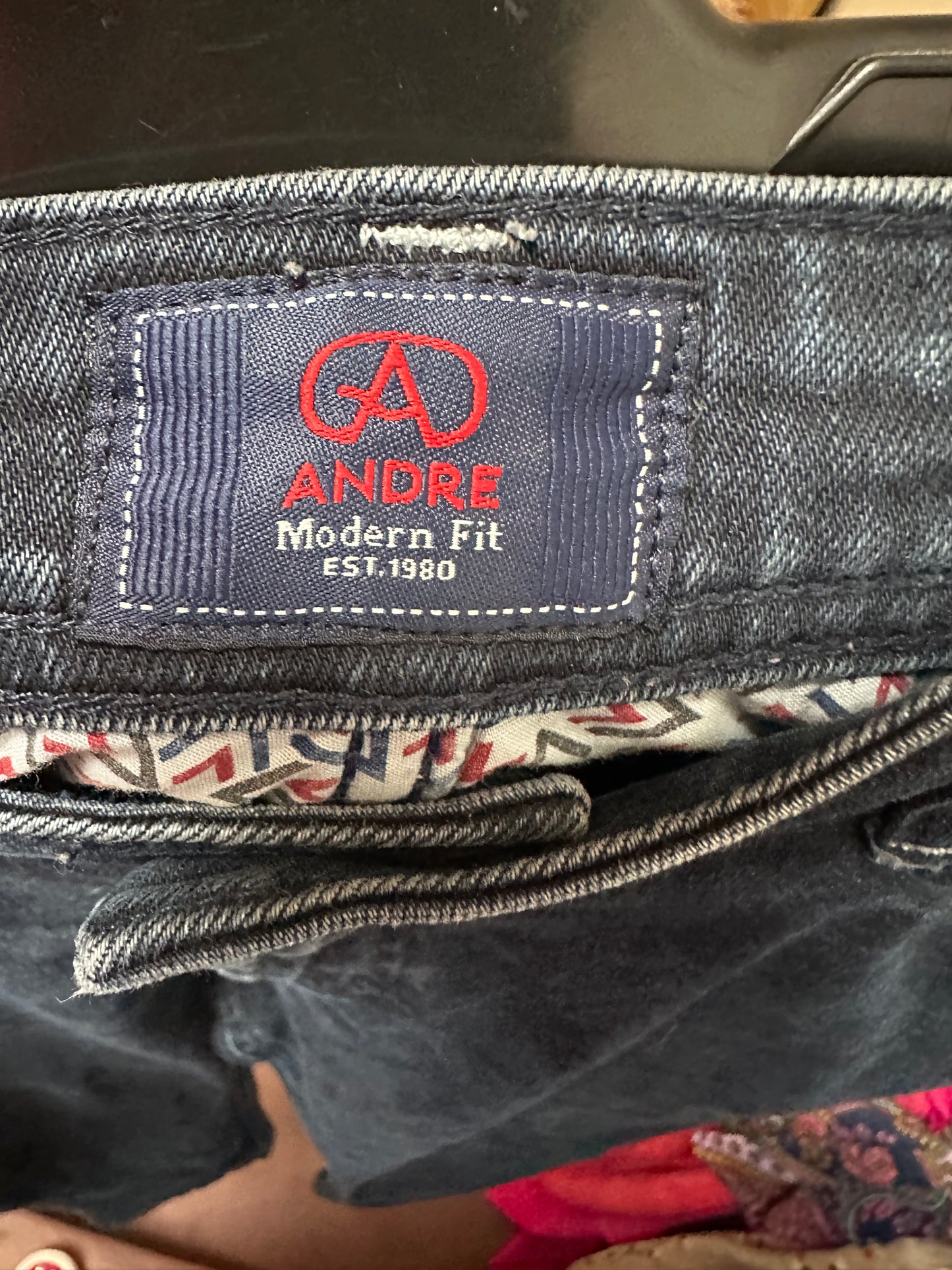 Andre Stretchy Jeans Size 34S