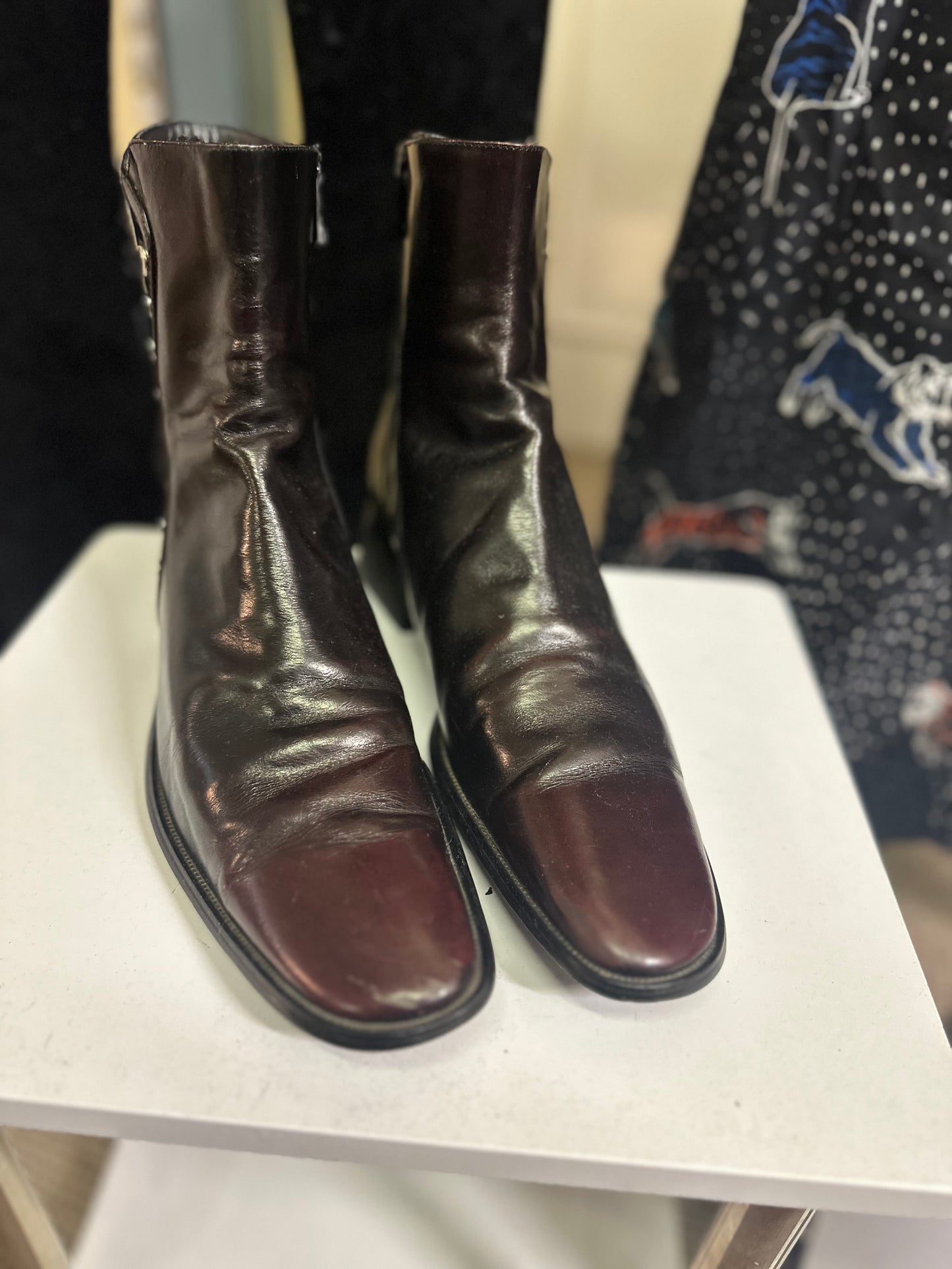 Designer Pierre Cardin Narrow Foot Boots Size 6 (slight Scuff see last photo)