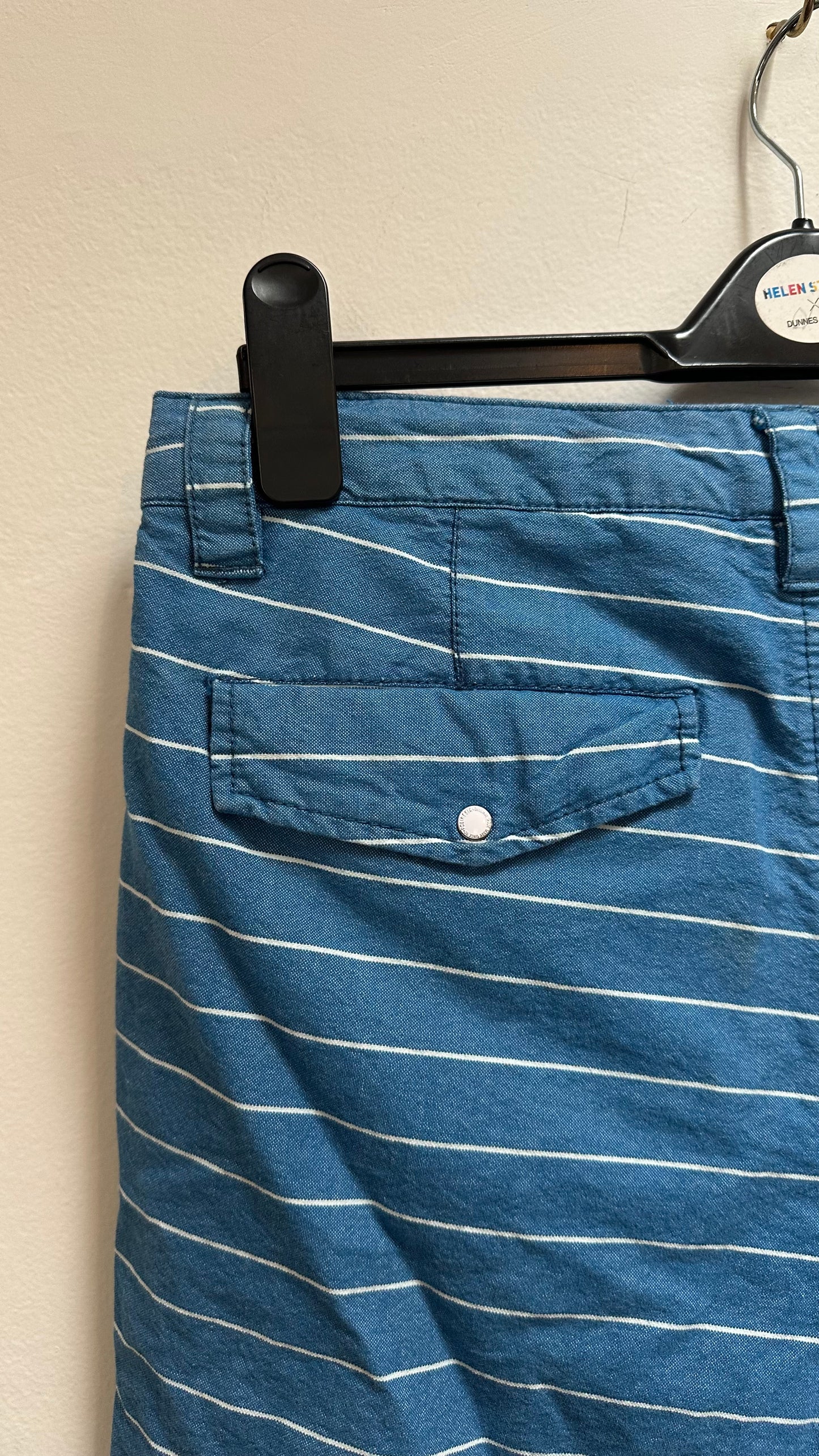 Beyond Blue Shorts Size M