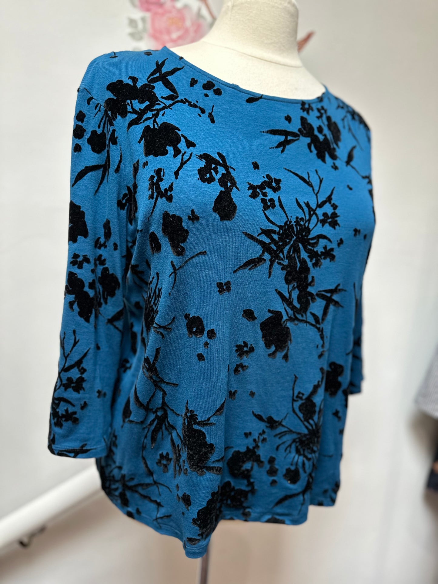 Maine Blue Top with Black Velvet Flowers, Size 20