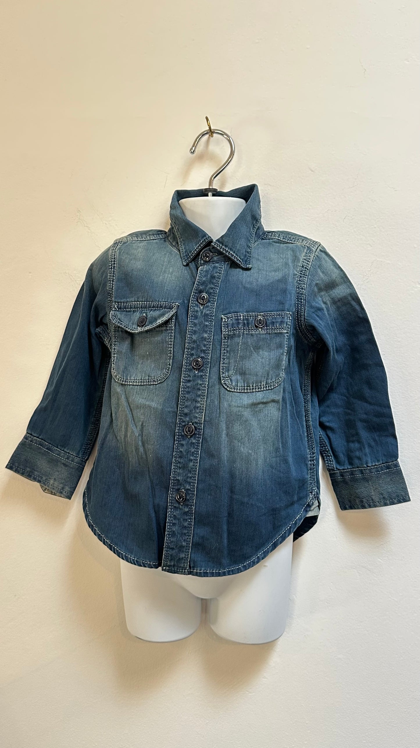 Gap Denim Shirt New with Tags 100% Cotton Age 3years