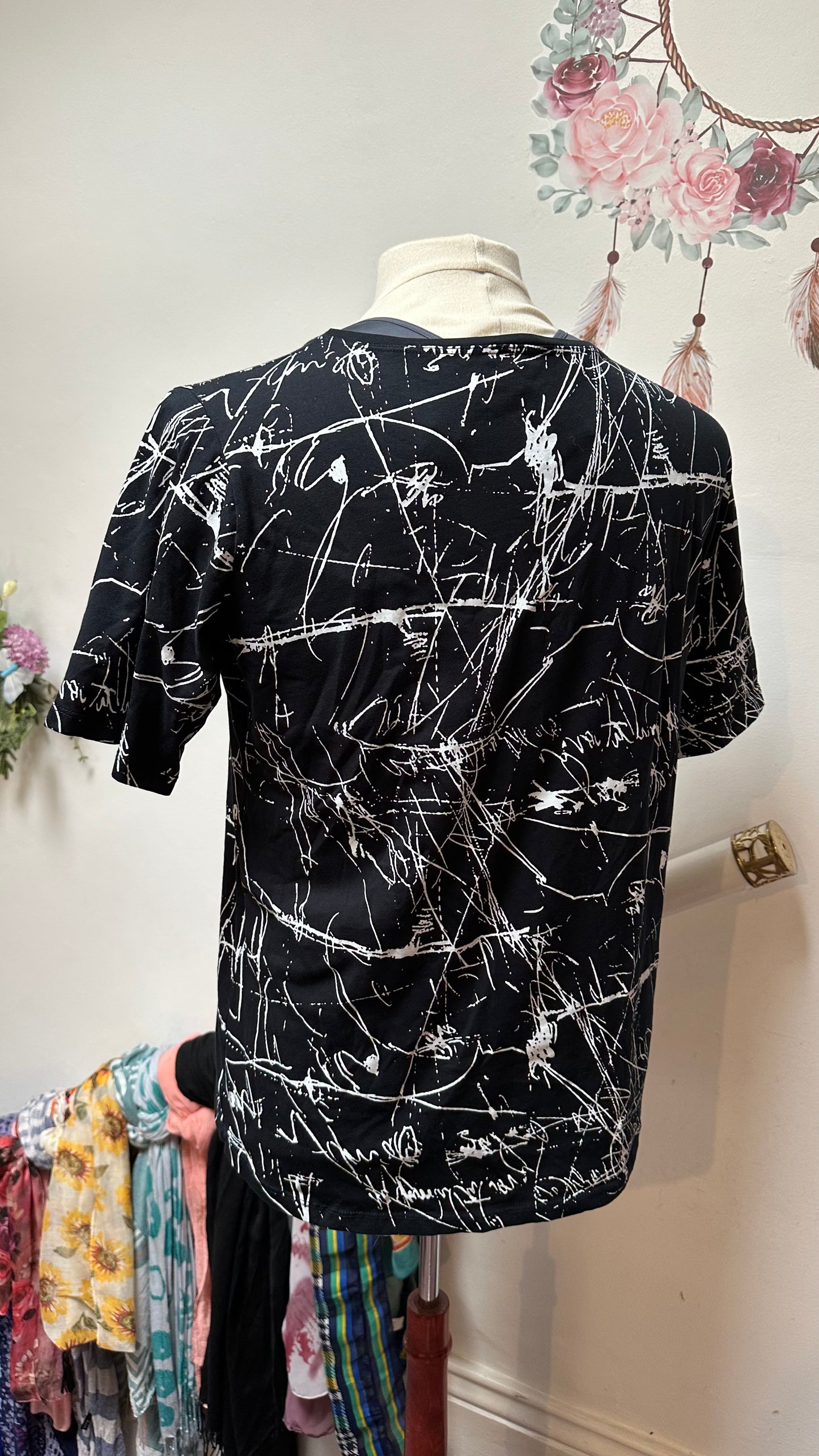 Scarlet 95% Cotton Top Best Fit Size  L
