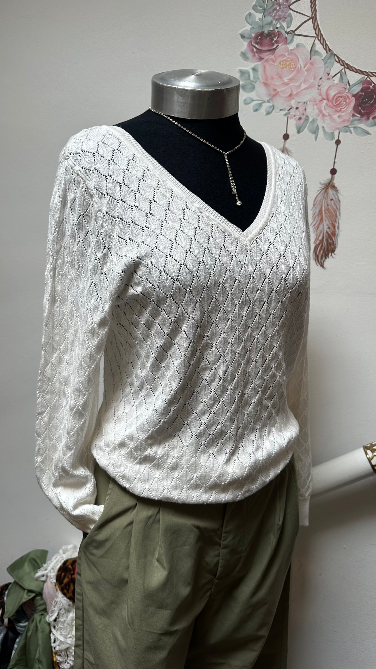Grace & Mila Pretty White Sweater Size S