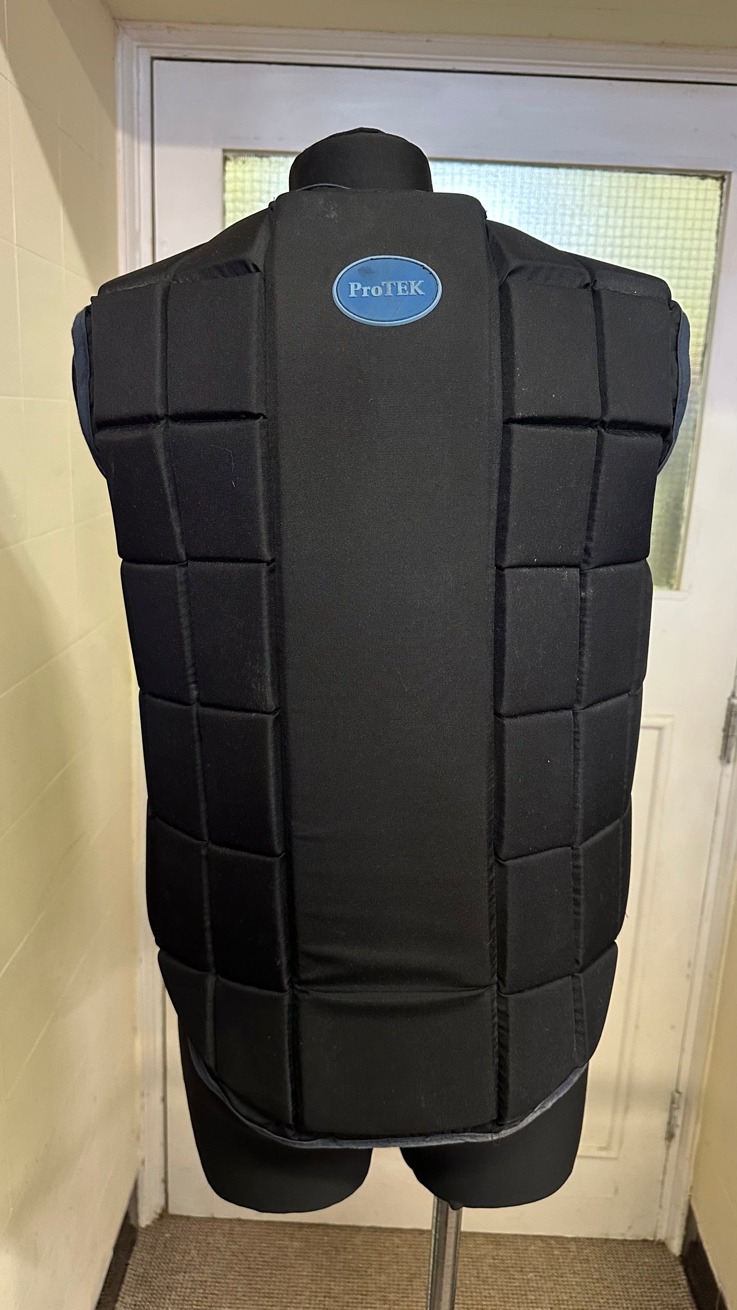 USG Back Protector Adult Size XL RRP approx €180