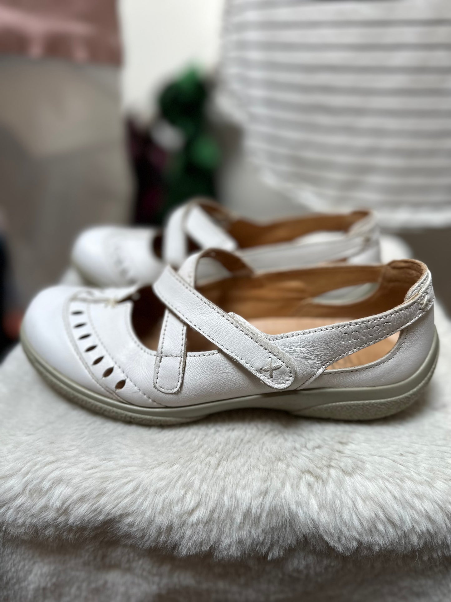 Hotter Real Leather White Comfy Walker Size 4.5