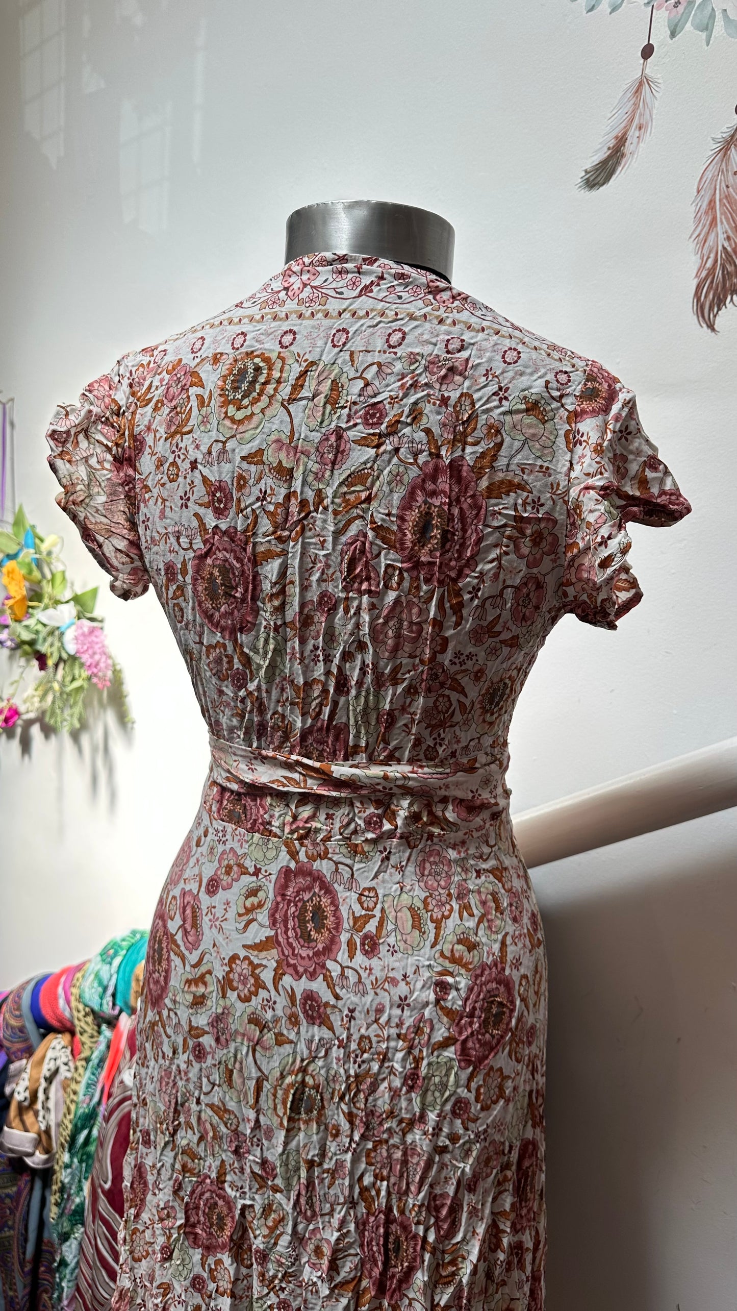 Boho Style Wrap Dress with frontal Slit Size S