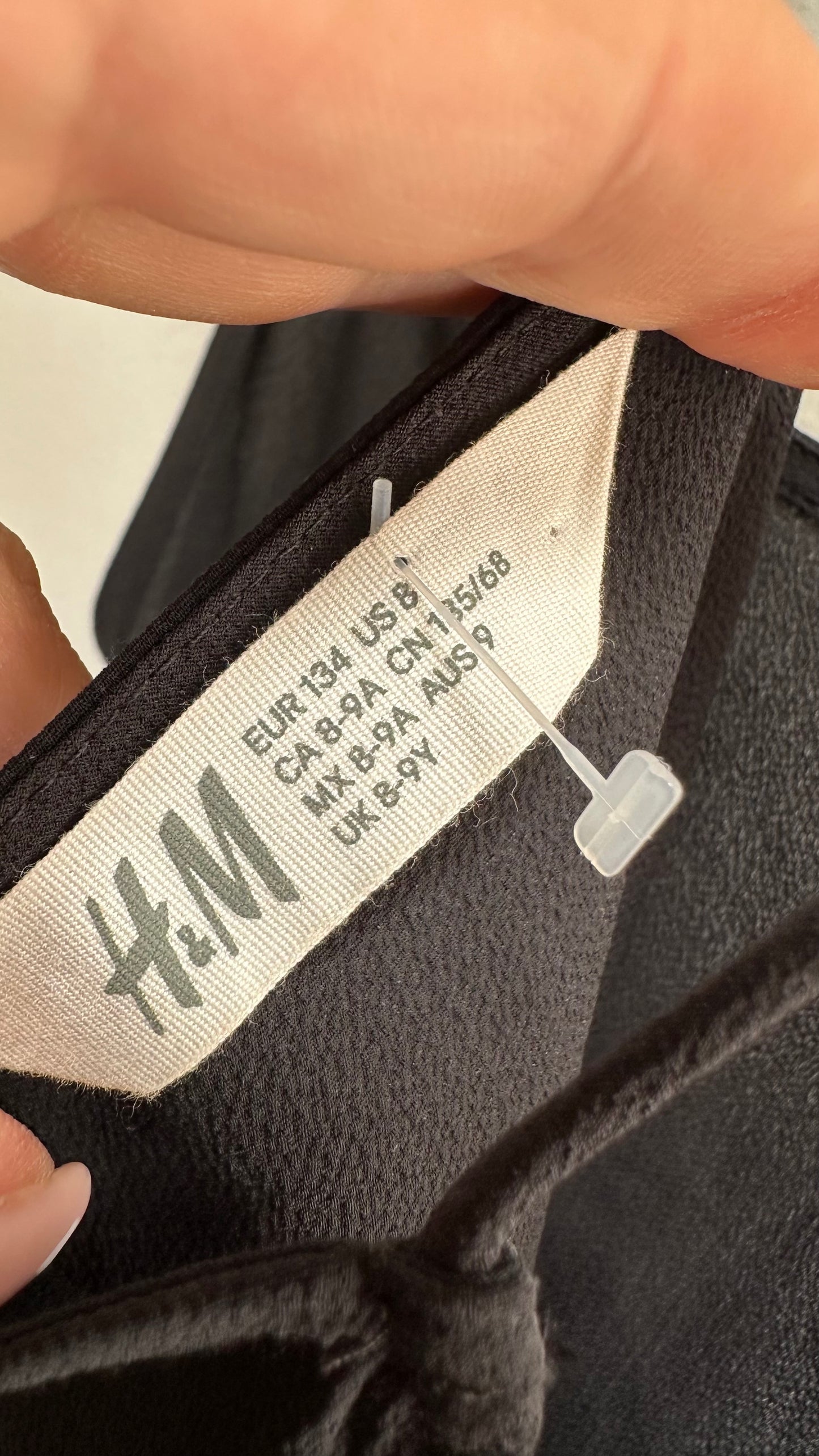 H&M Black Top Age 8-9