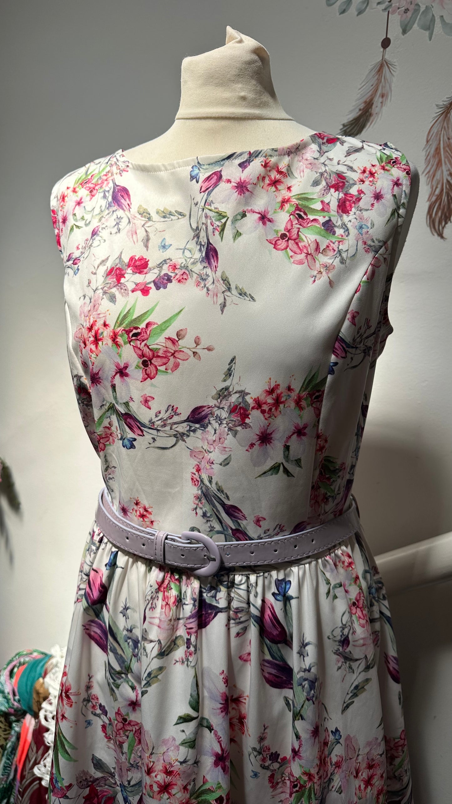 Lindy Bop Lavender Floral Dress Size 16