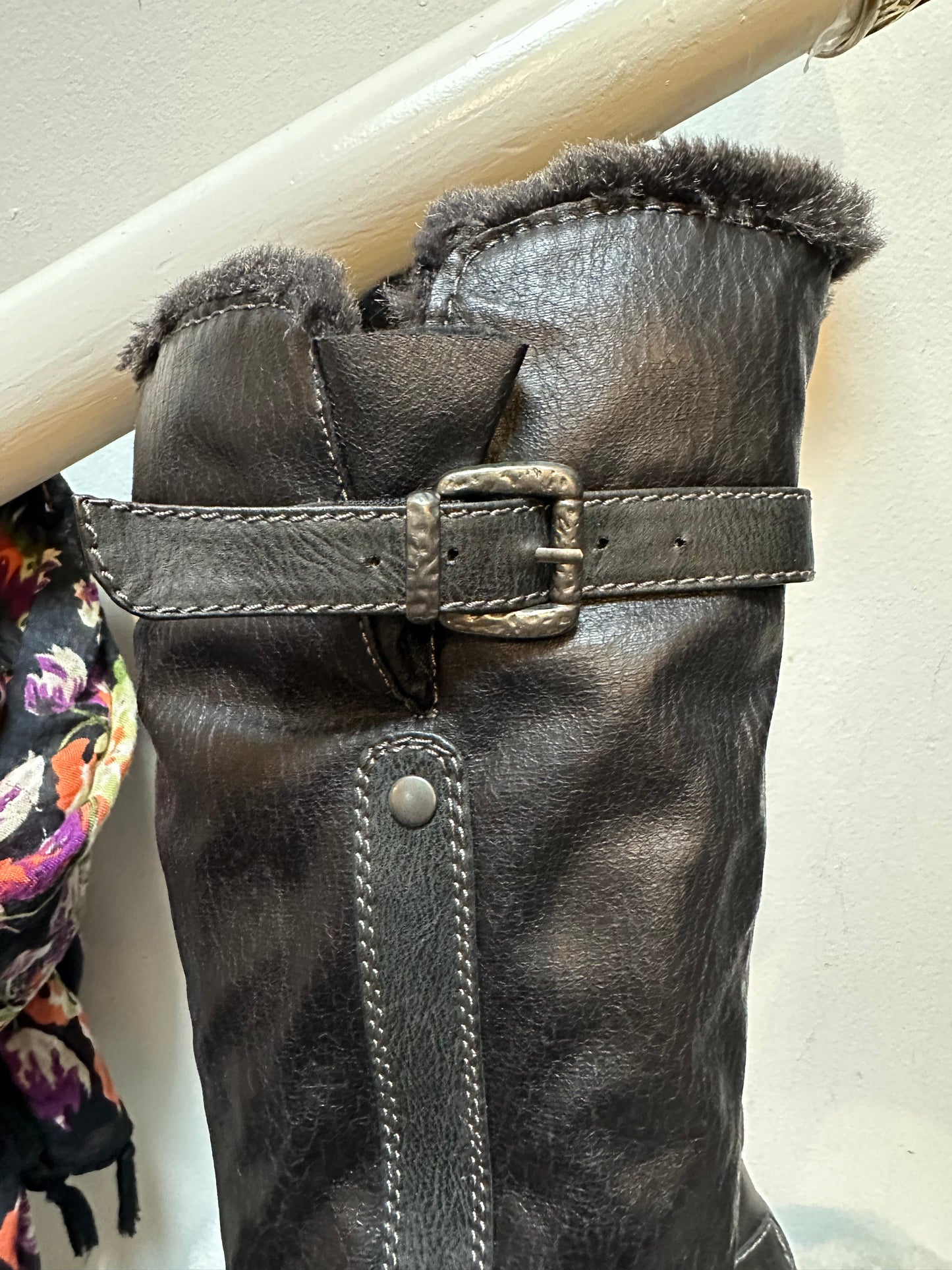 Gino Ventori Fleece-Lined Long Boots Size 5