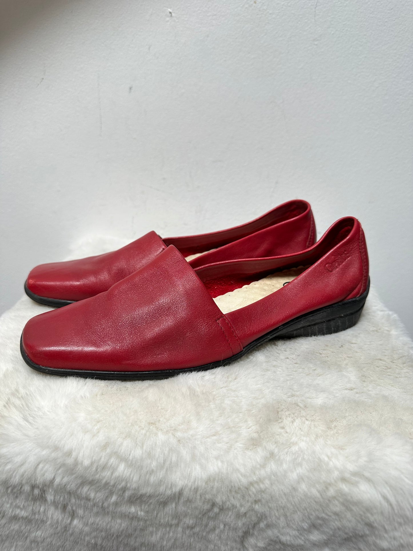 Caprice Super Soft Real Leather Red Flats, Size 5.5