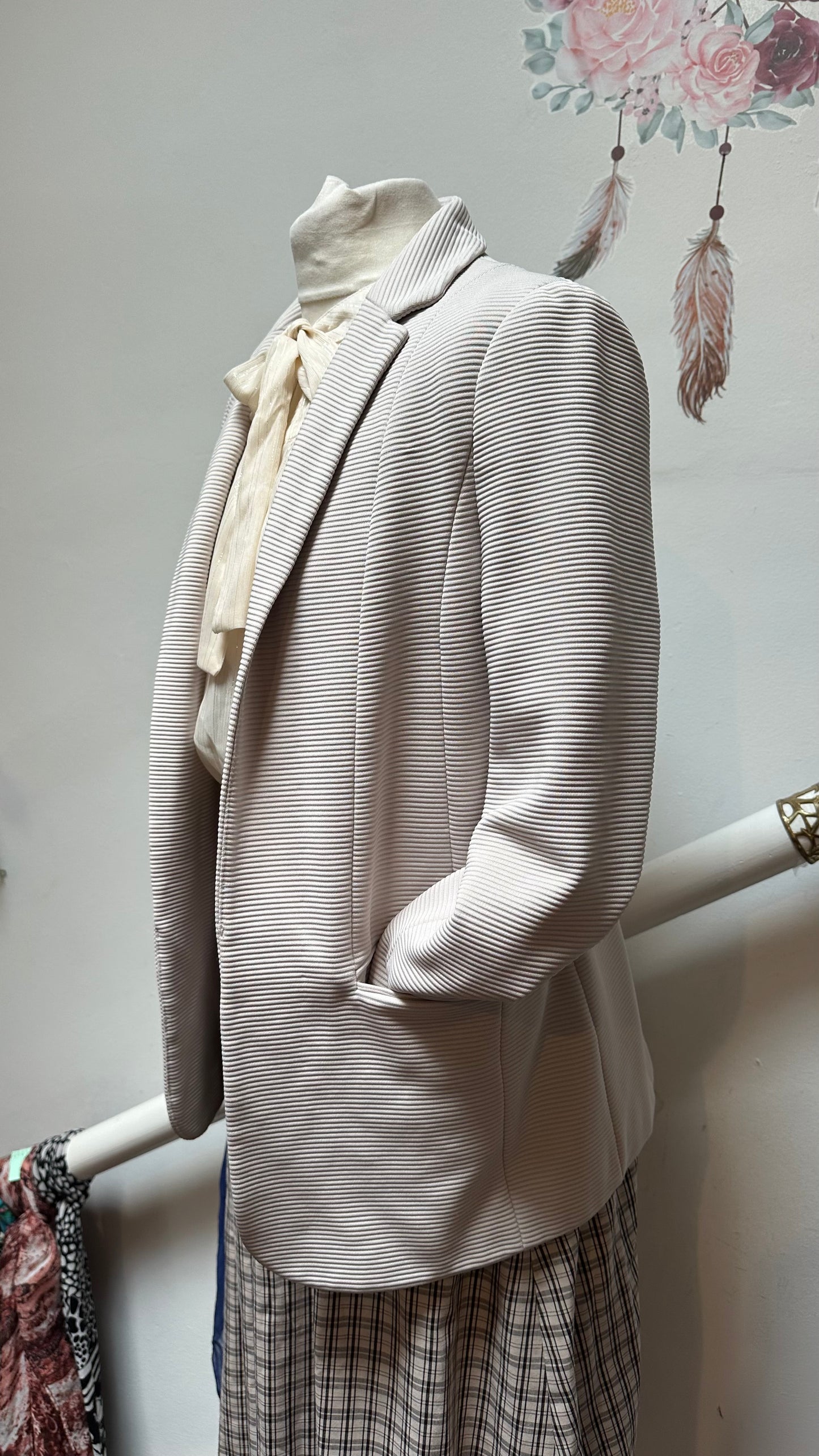 Wallis Cream Blazer Size 10