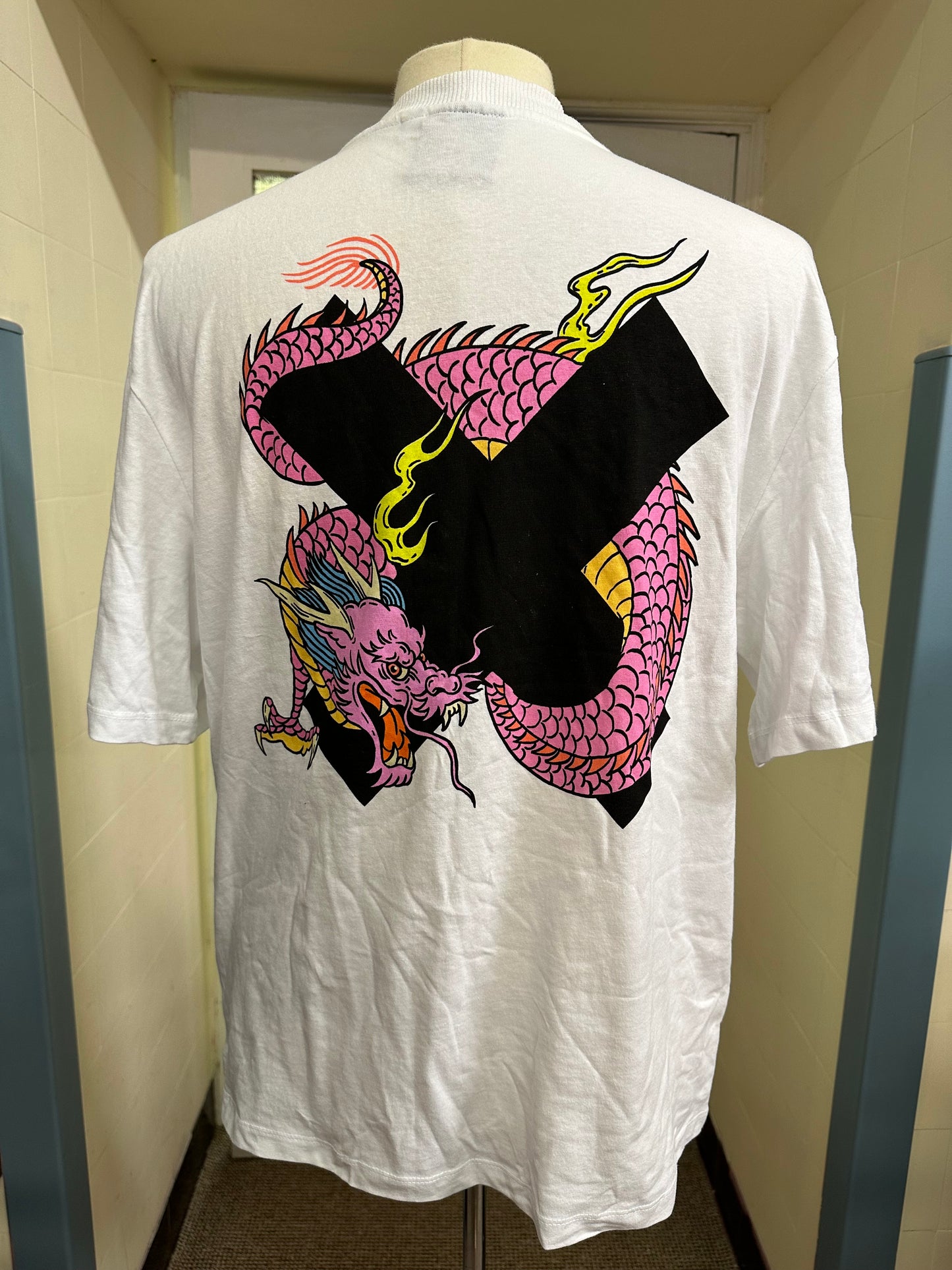 Collusion Dragon Tshirt, Oversized M