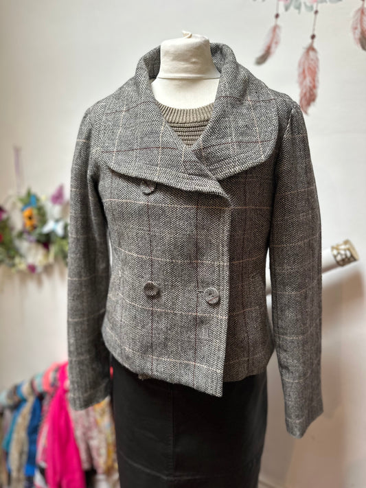 Illusion Wool Blend Blazer Best Fit Size 10/12 Needs a stitch on rear