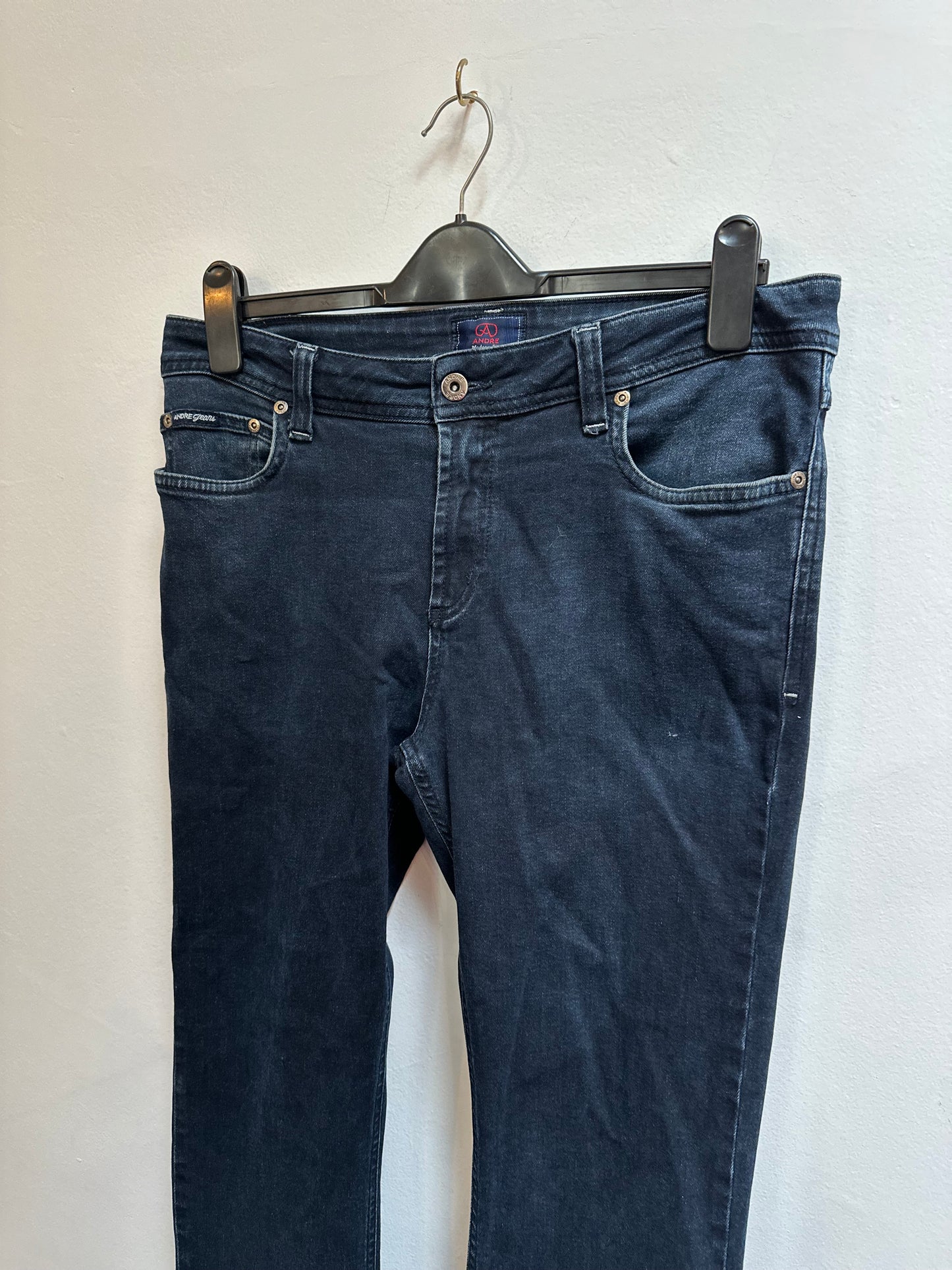 Andre Stretchy Jeans Size 34S