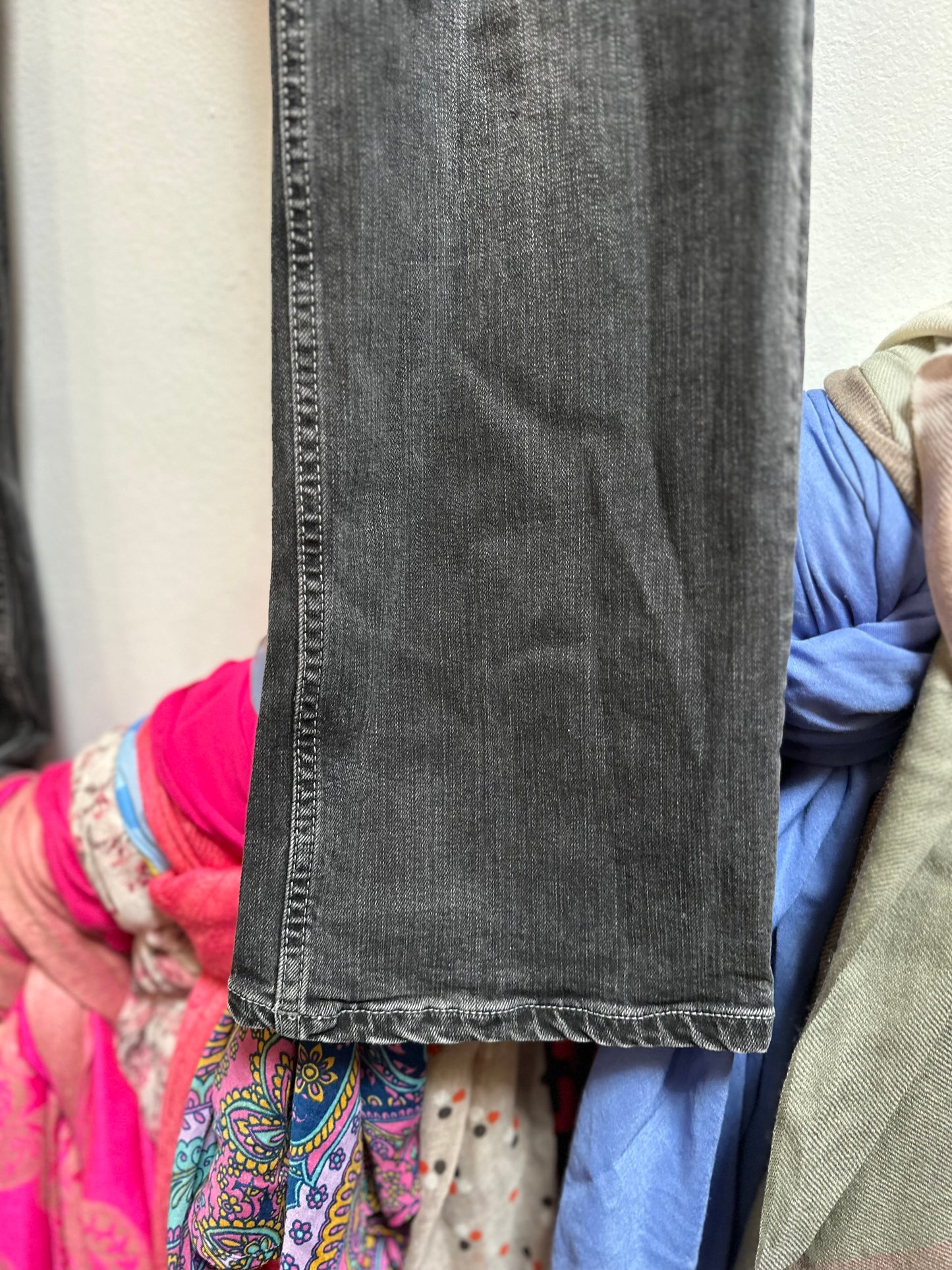 Designer Gant Jeans Size 38/32 Leather Label on rear needs a stitch