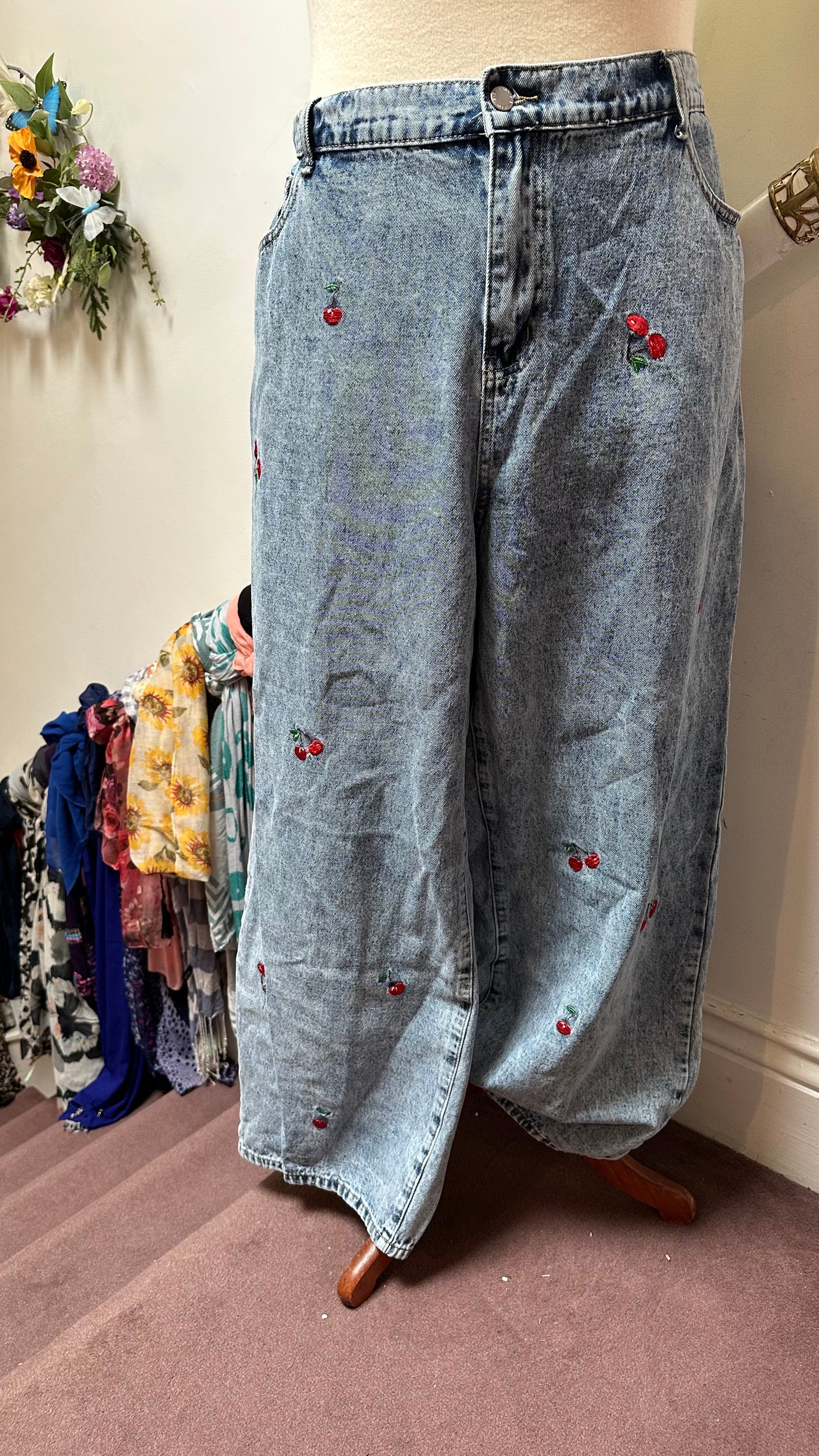 Shein Cherry Jeans Best Fit Size XXL