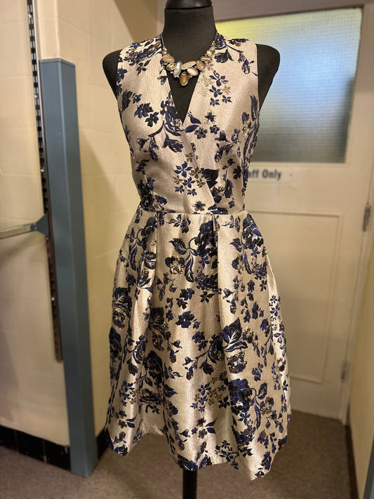 Designer Closet Sparkle Dress with Pockets Size 8