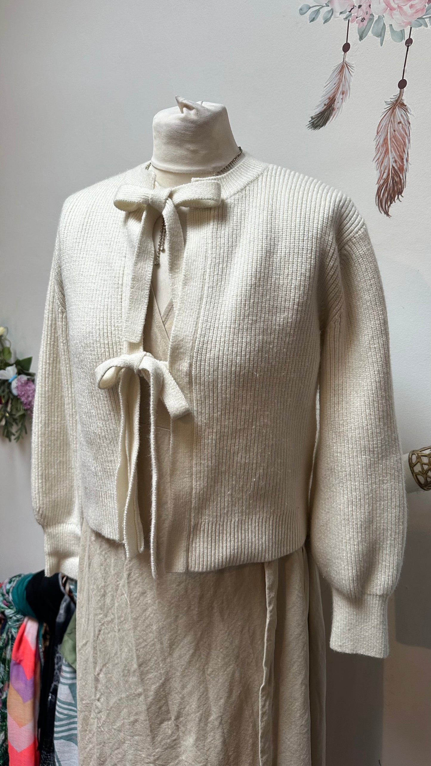 Gallery Off White Tie Cardigan Size M
