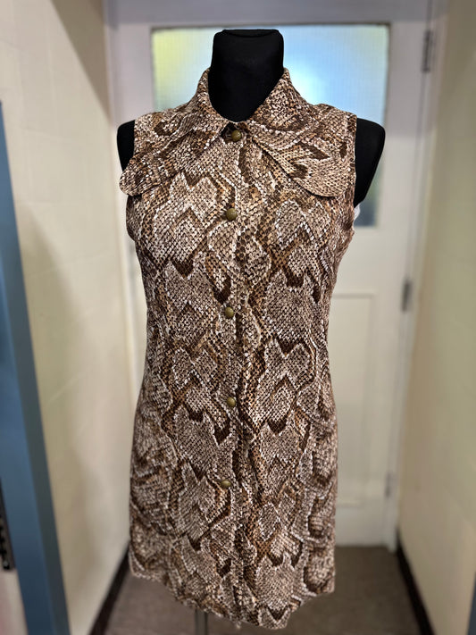 Vintage Dress with XXL Collar Size S