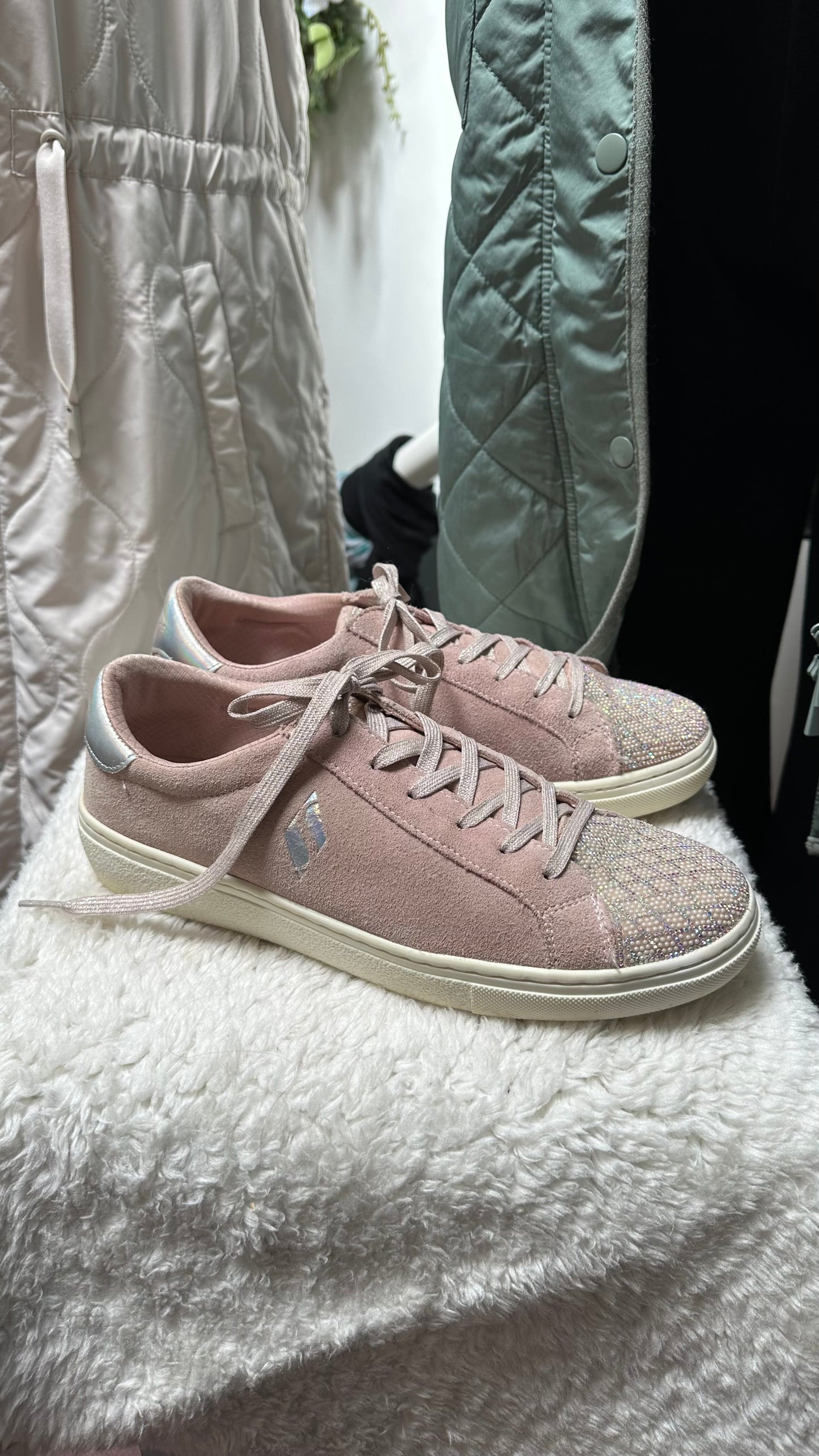 Sketchers Sparkle Trainers Size 7 (EU 40)