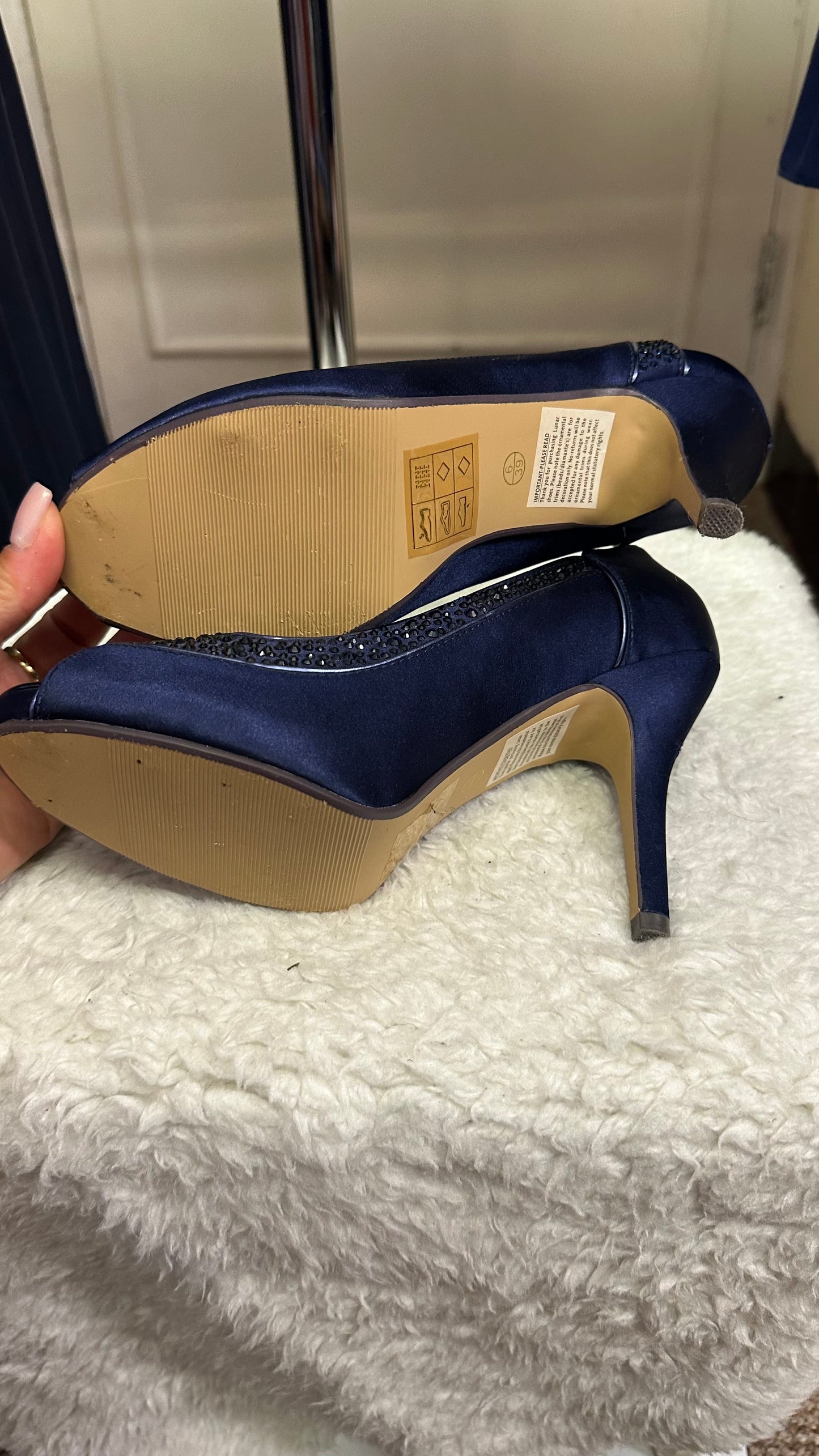 Lunar Navy Dress Heels Size 6 As New Condition but 1 mark on 1 heel
