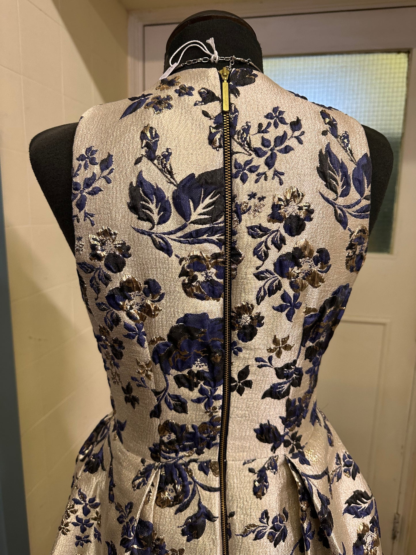 Designer Closet Sparkle Dress with Pockets Size 8