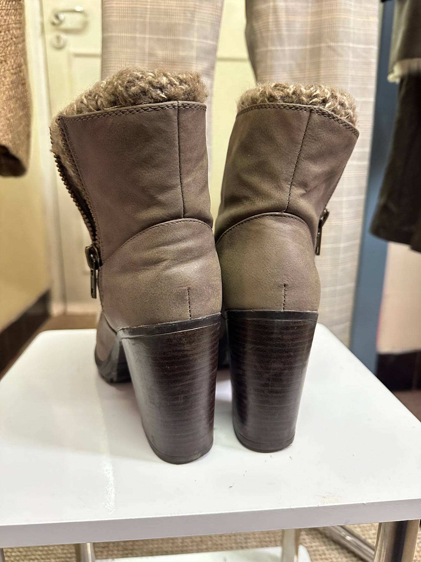 New Look Boots with Sock Insert Size 7 (40) Some marks but looks like distressed leather look