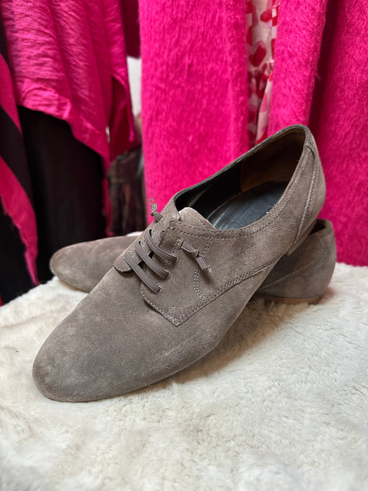 Designer Paul Green Grey Suede Flats Size 6
