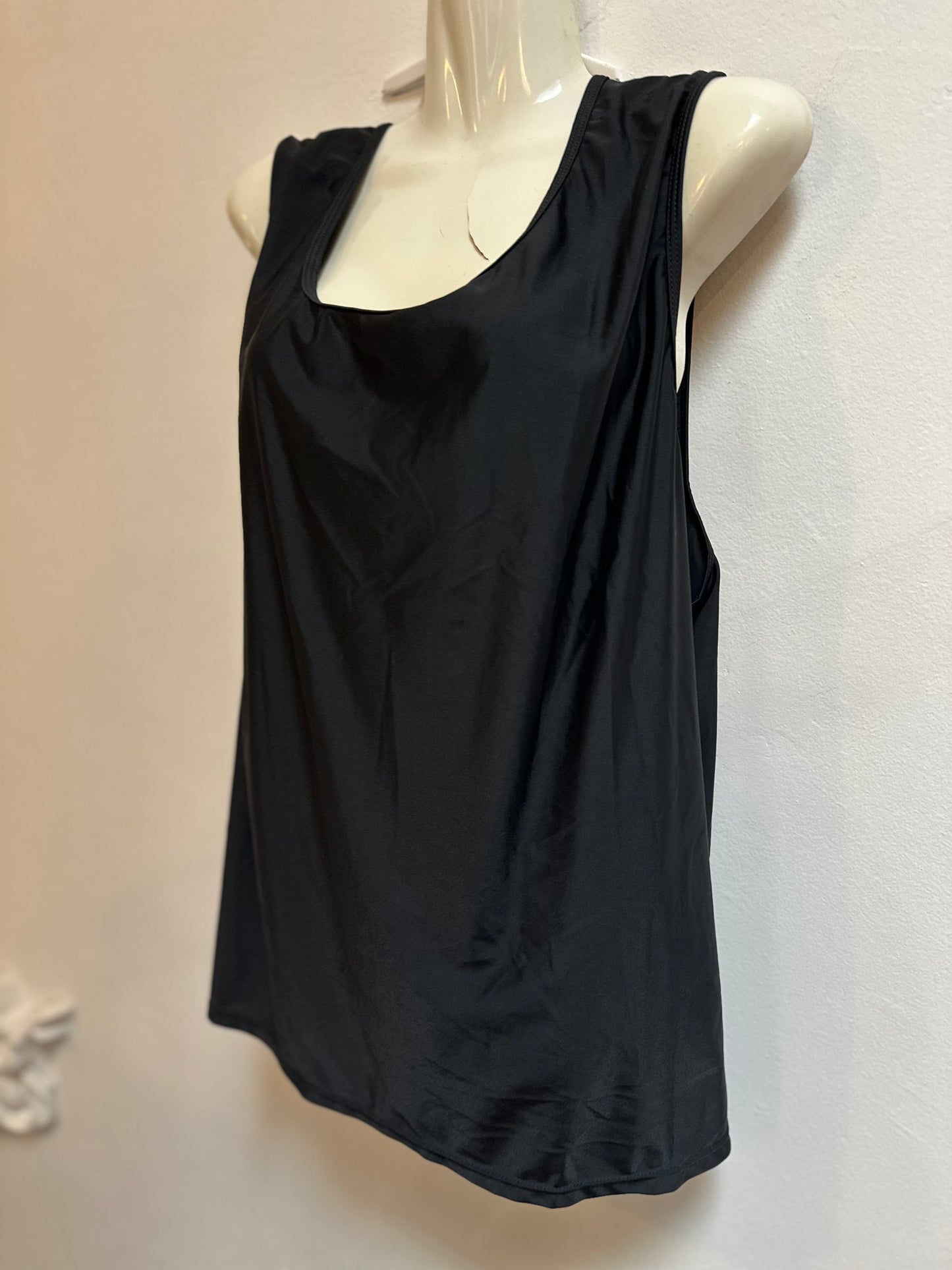 Anna Nikole Plus Size Sports Too New with Tags Size 3XL