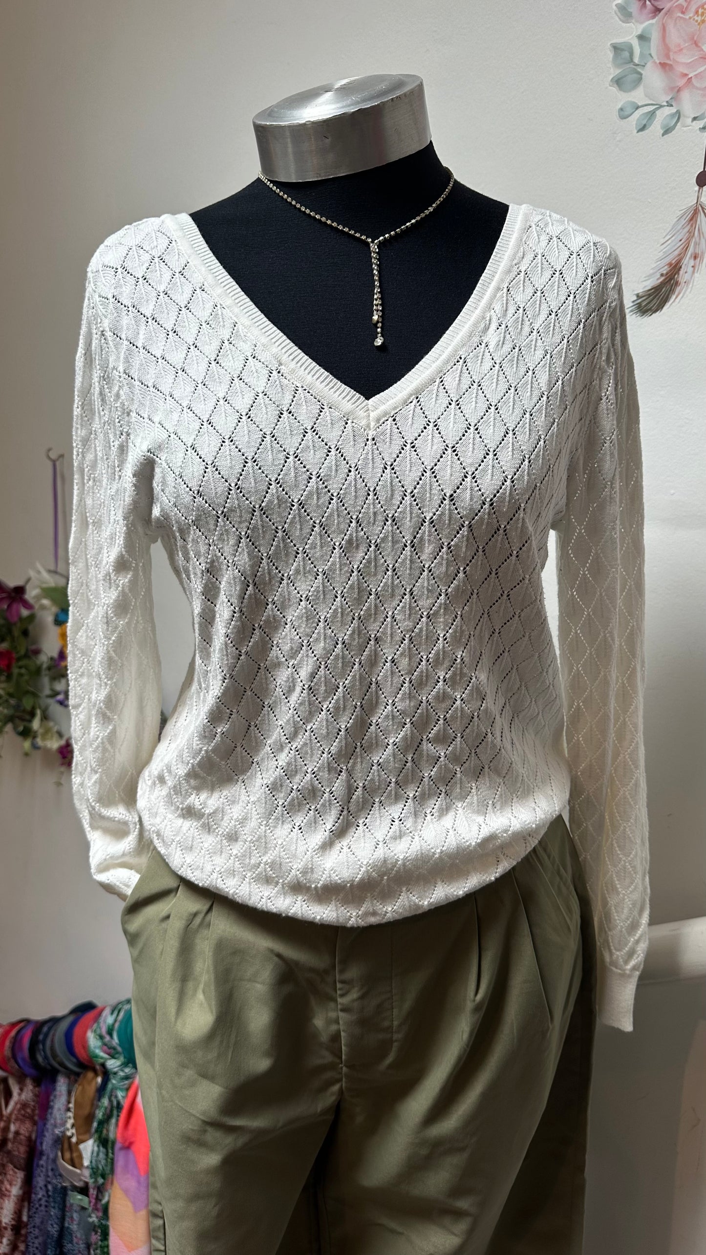 Grace & Mila Pretty White Sweater Size S