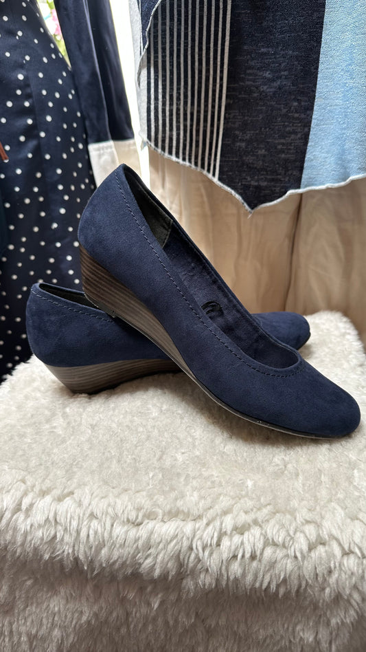 Marco Tozzi Navy Wedge Shoes Size 6 (EU 39)