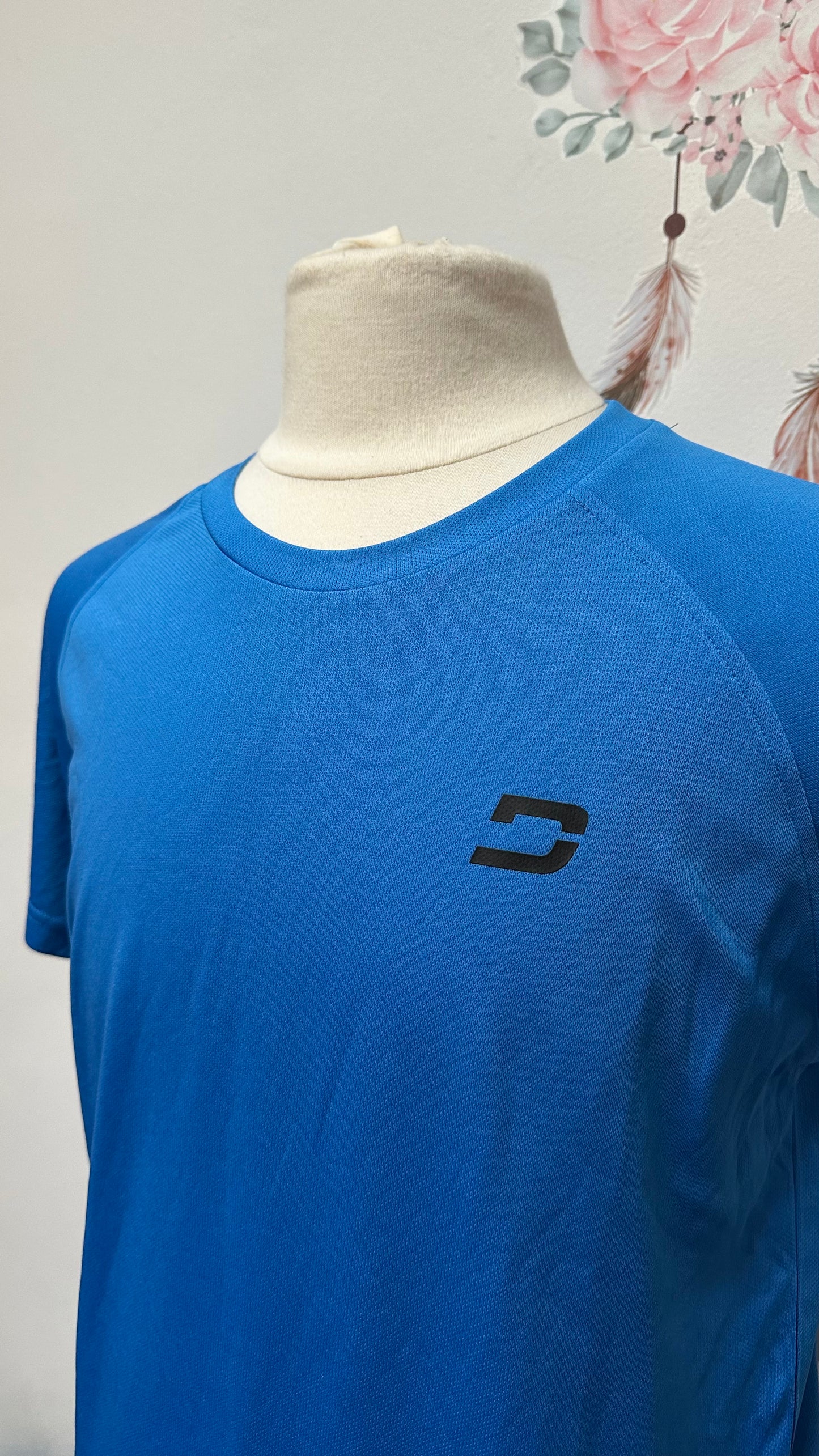 Druids Golf Tshirt Size M