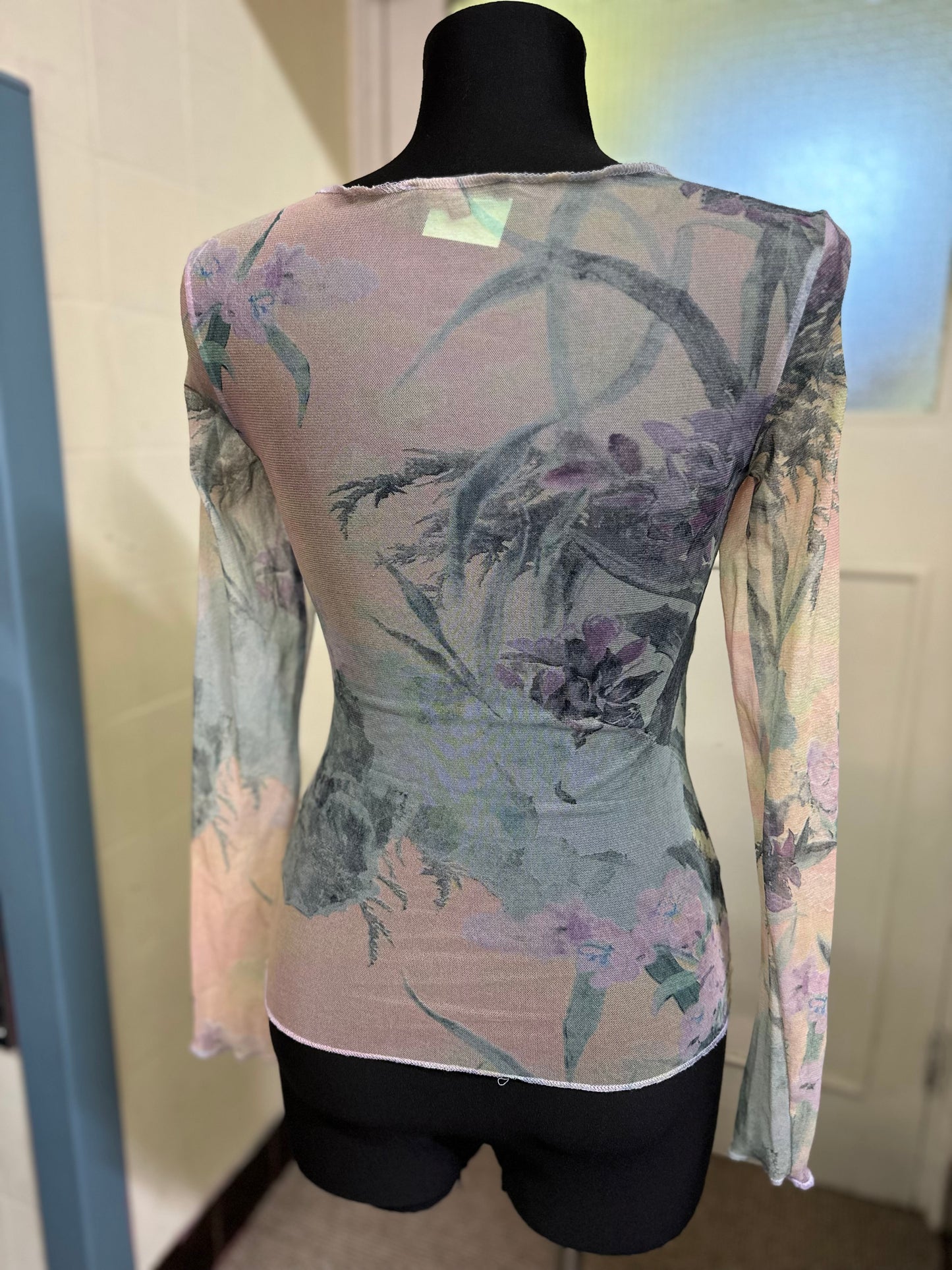 Designer Coast Semi Sheer Top Size 8